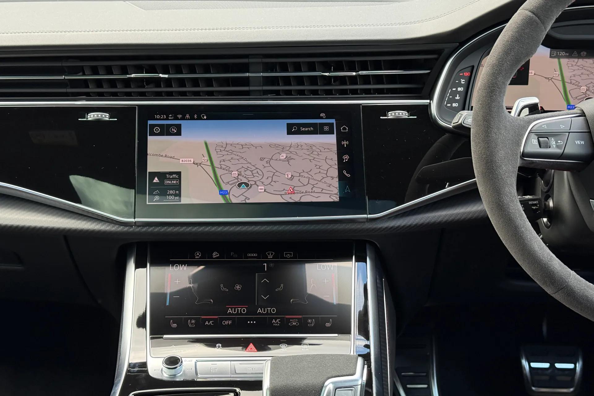Audi RS Q8 thumbnail image number 42