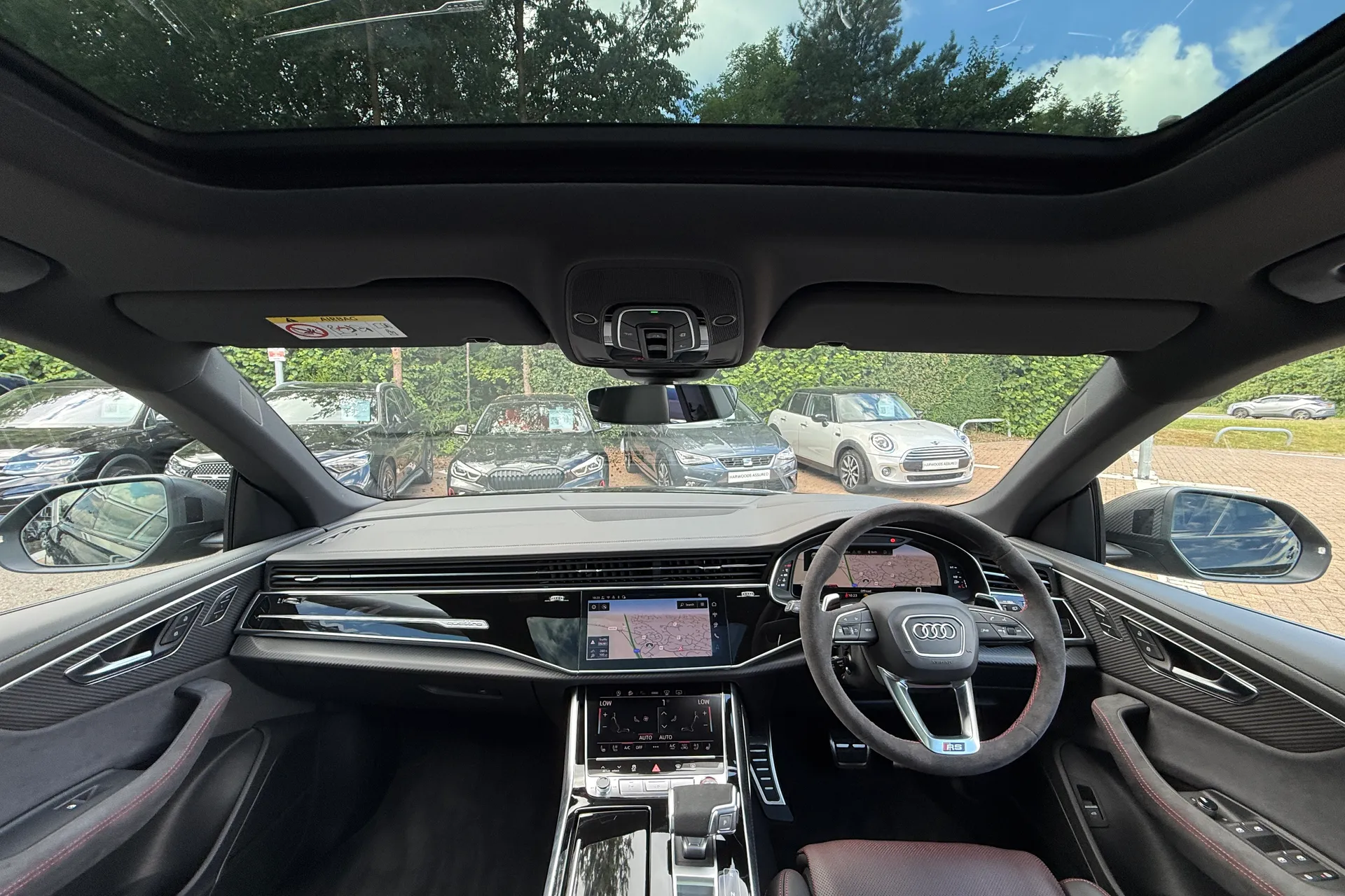 Audi RS Q8 thumbnail image number 3