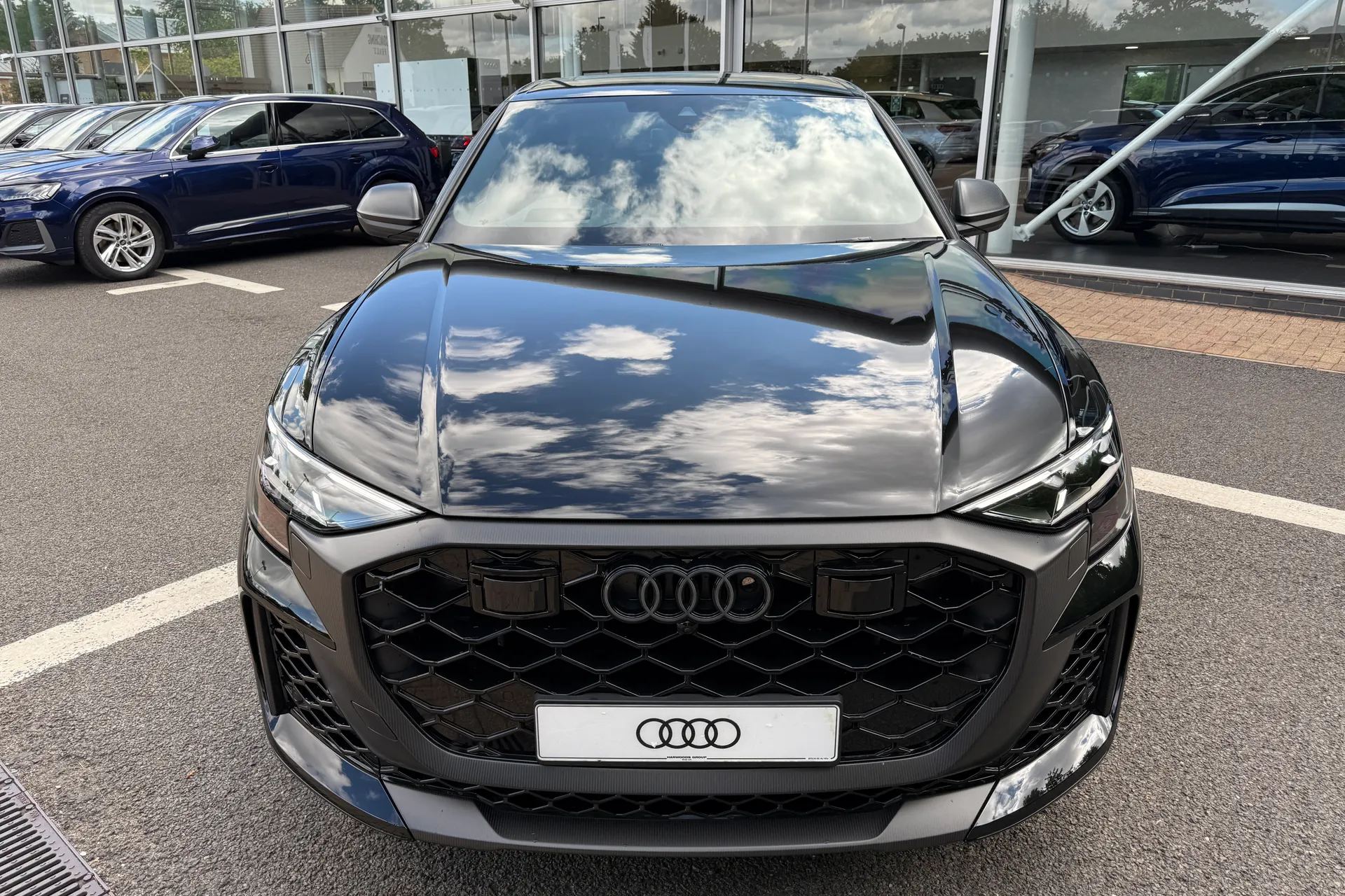 Audi RS Q8 thumbnail image number 61