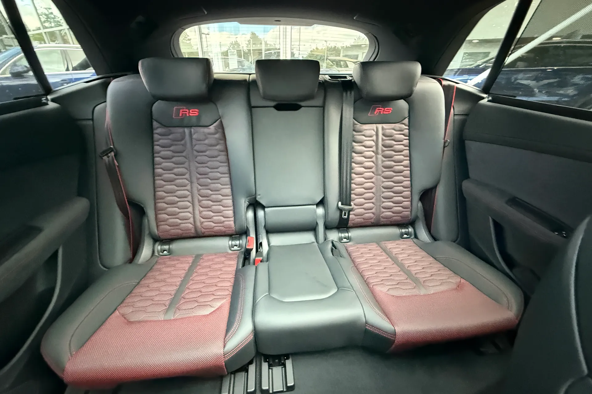 Audi RS Q8 thumbnail image number 26