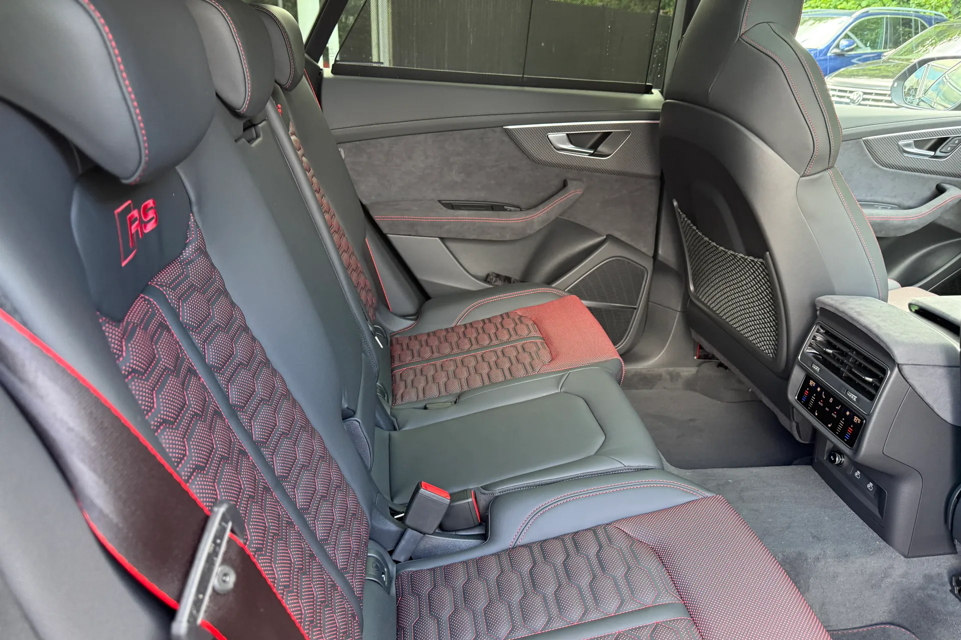 Audi RS Q8 thumbnail image number 37