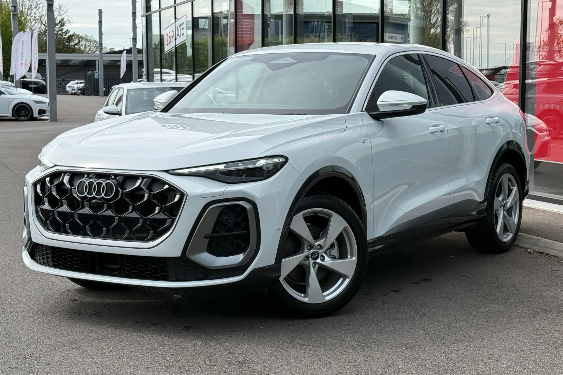 Audi Q5 thumbnail image number 5