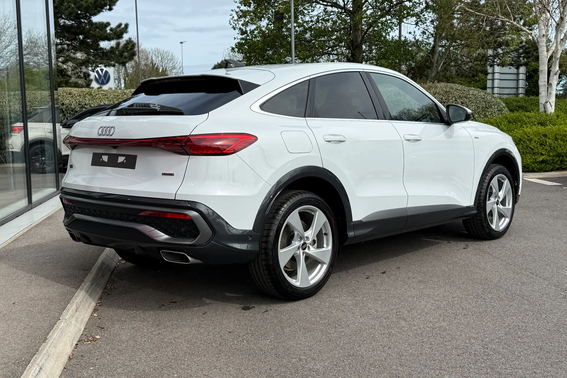 Audi Q5 thumbnail image number 28