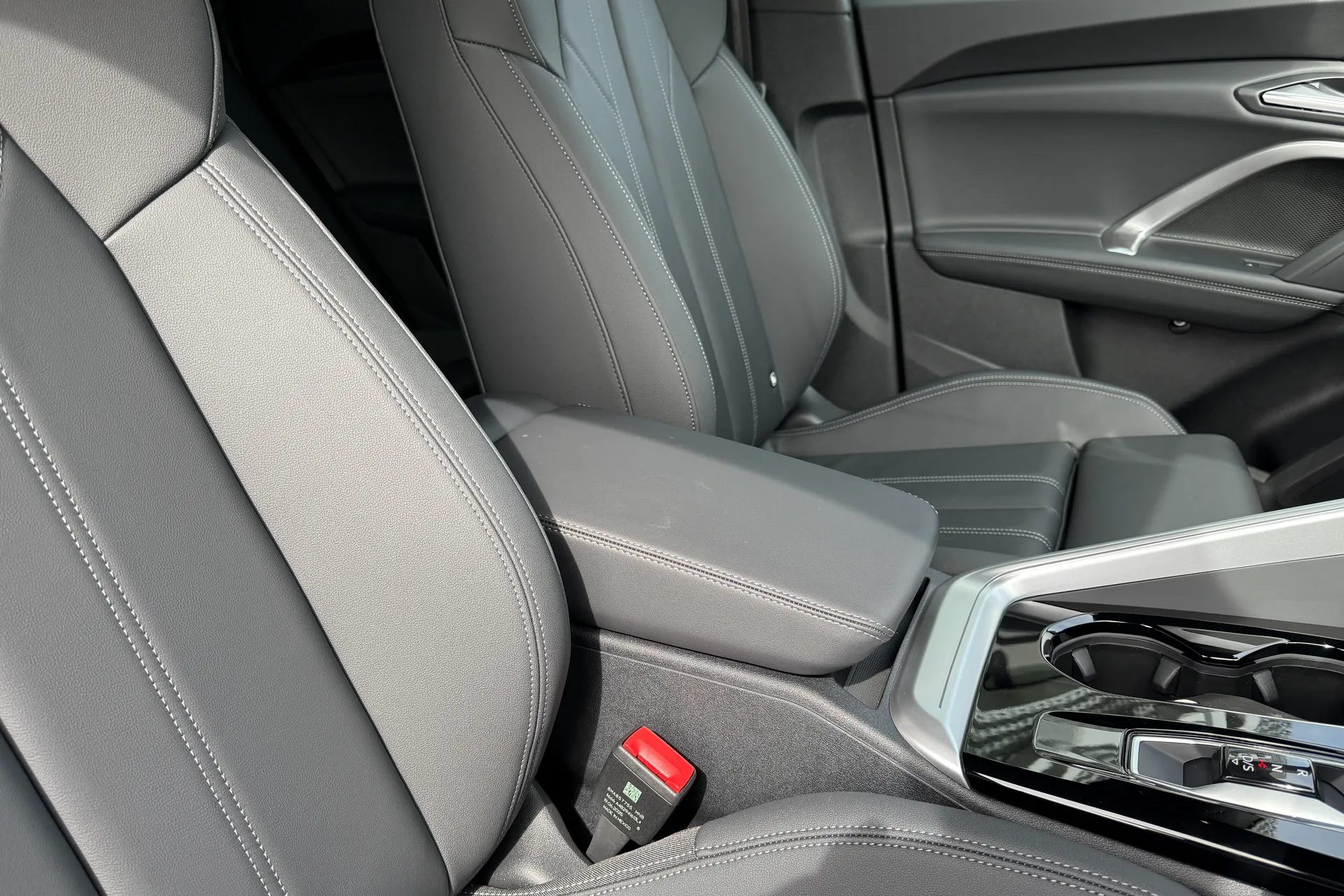 Audi Q5 thumbnail image number 18