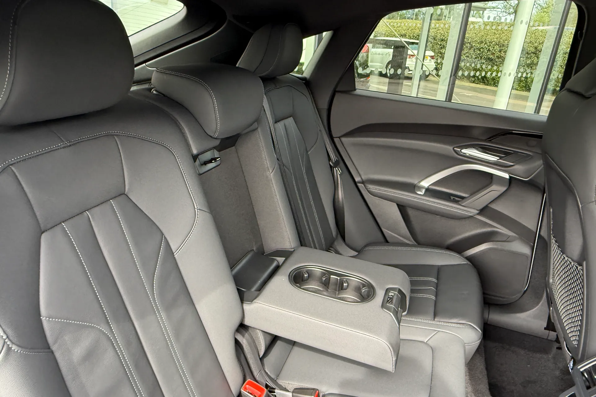 Audi Q5 thumbnail image number 35