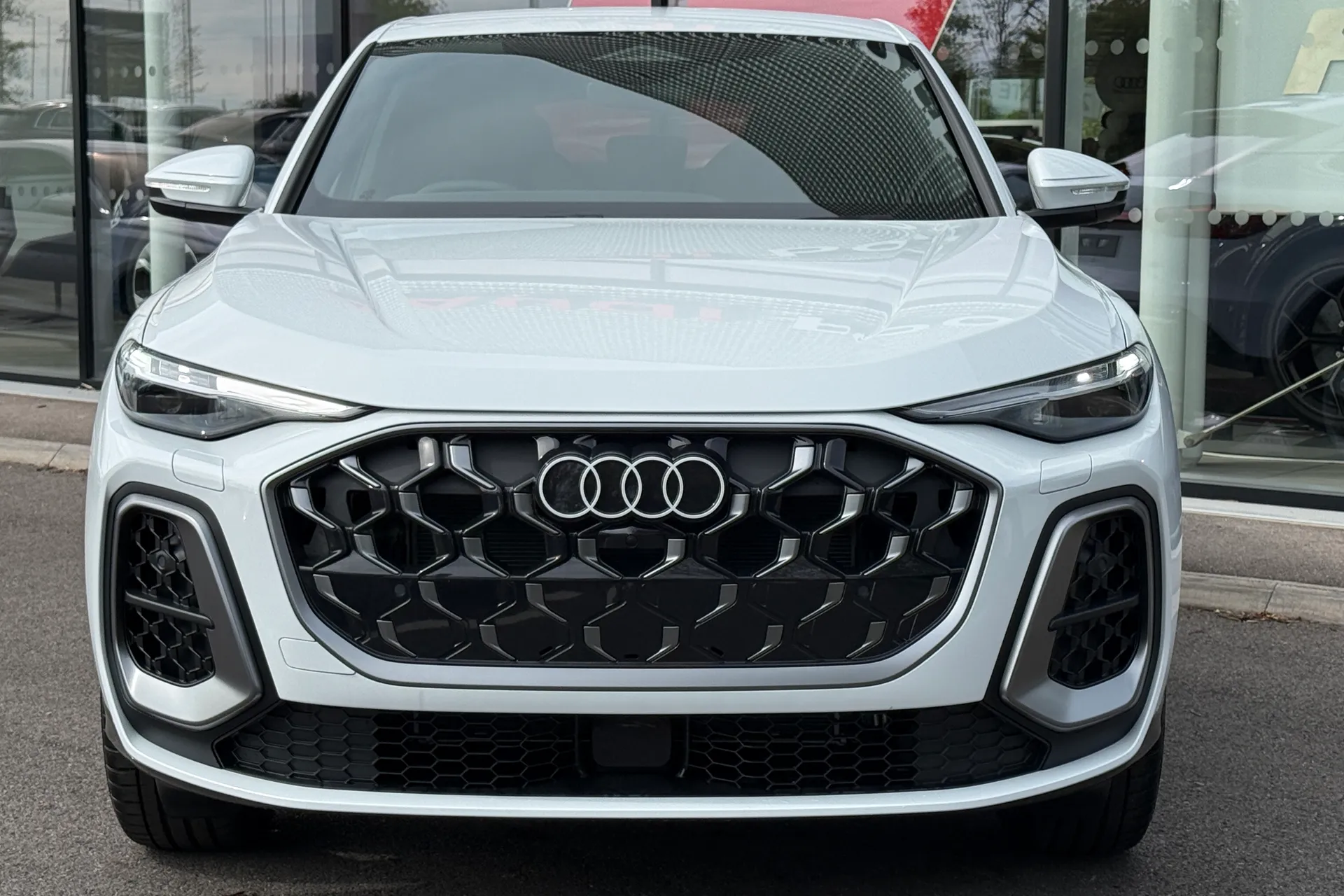 Audi Q5 thumbnail image number 7