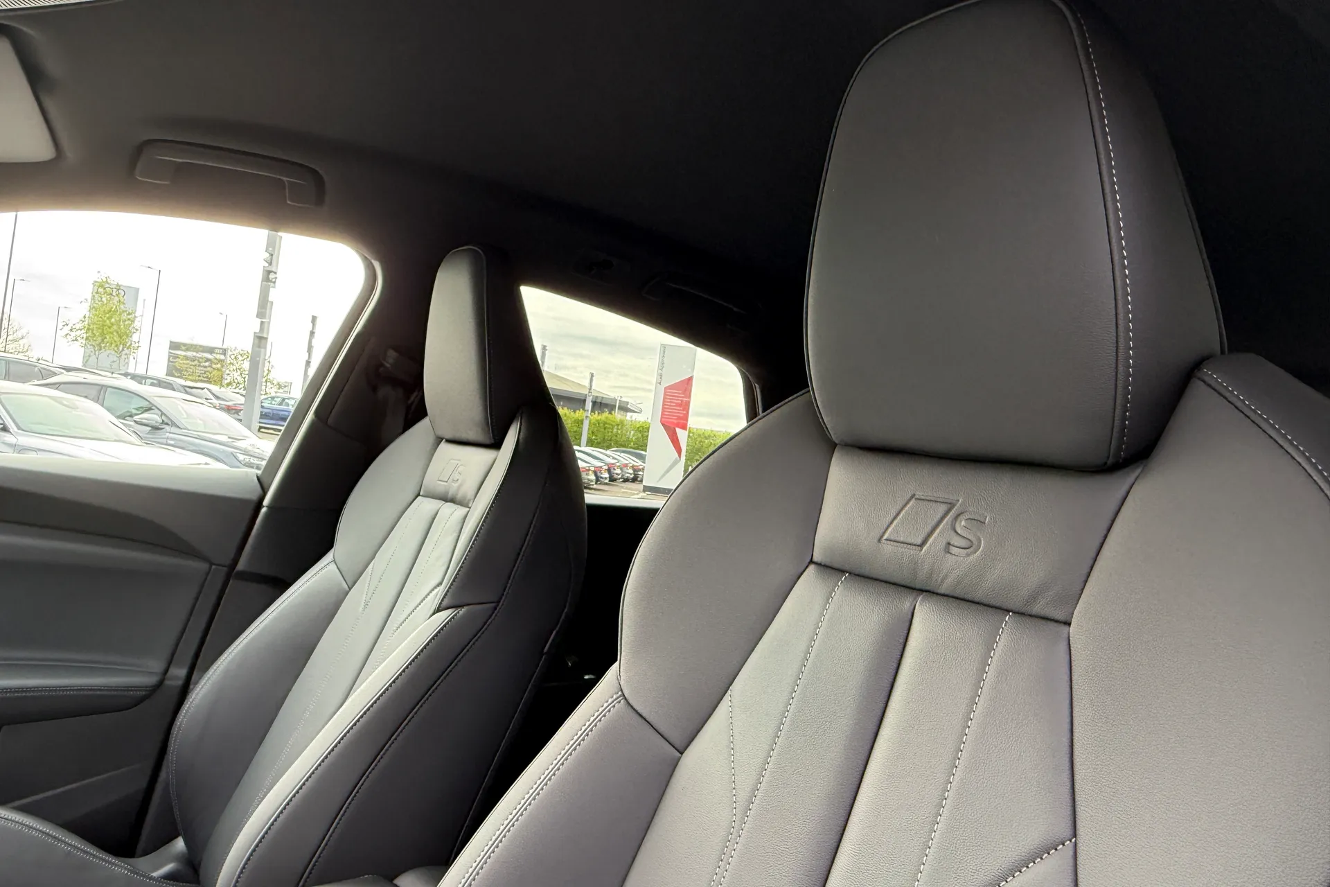 Audi Q5 thumbnail image number 42