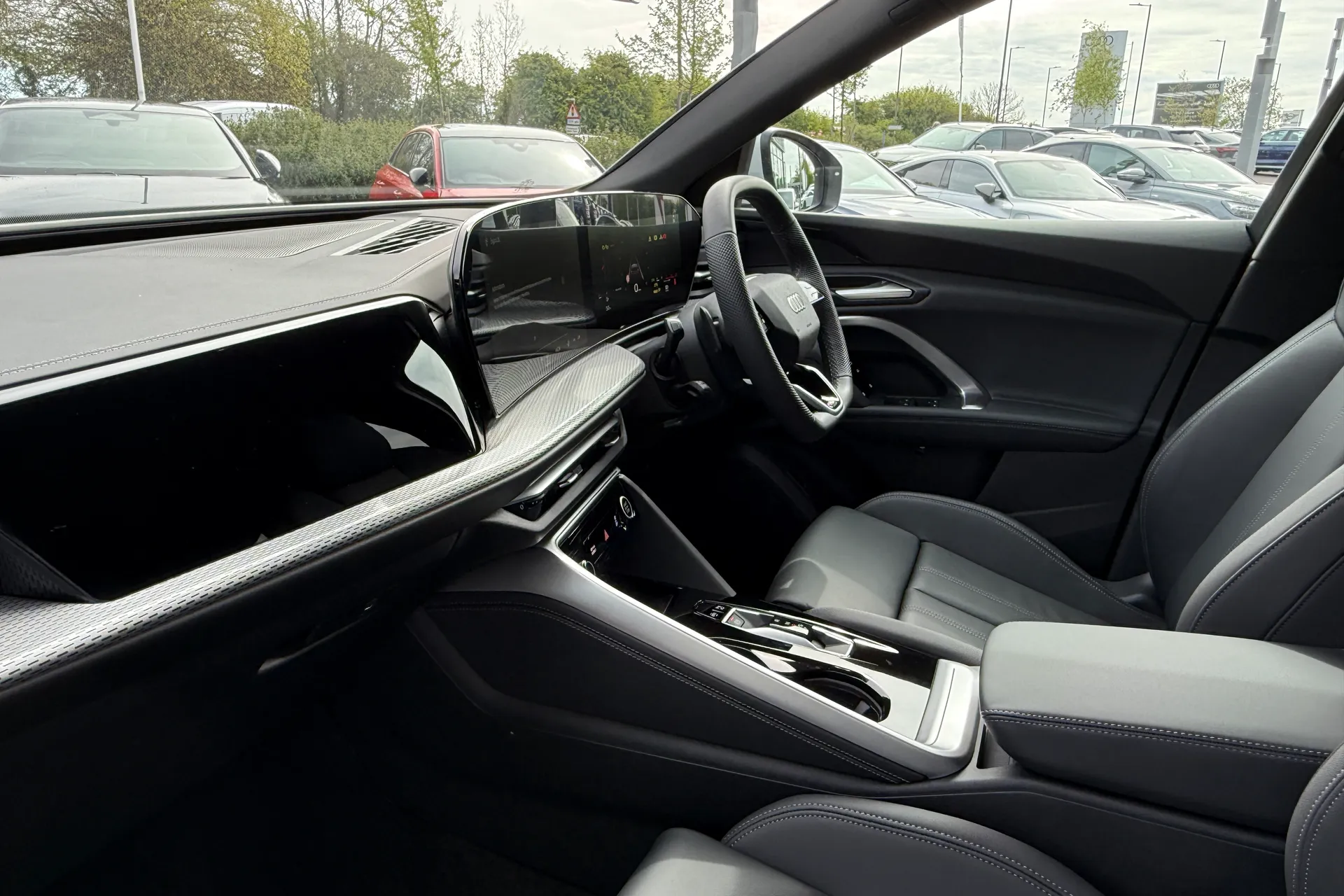 Audi Q5 thumbnail image number 38