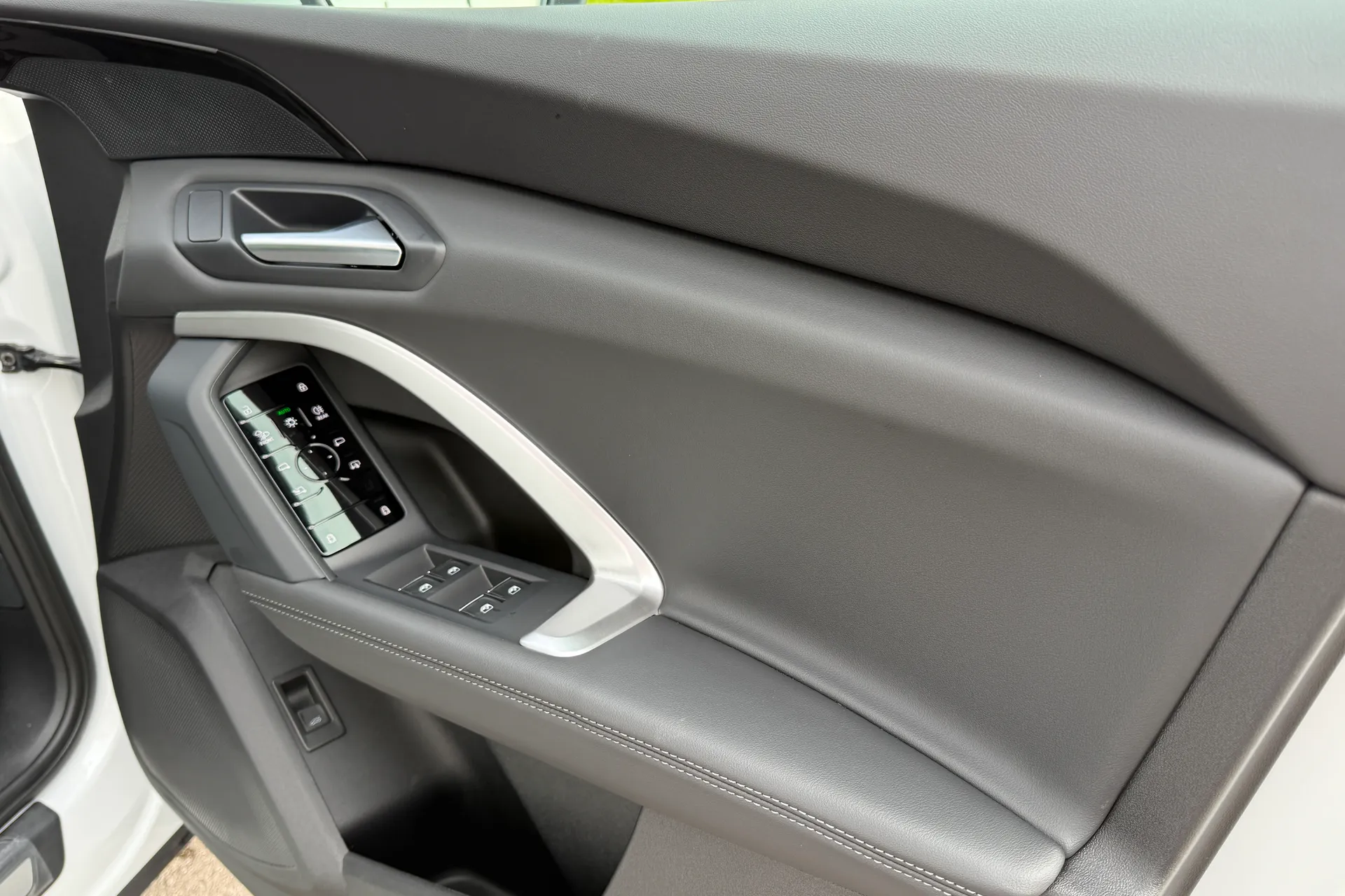 Audi Q5 thumbnail image number 26