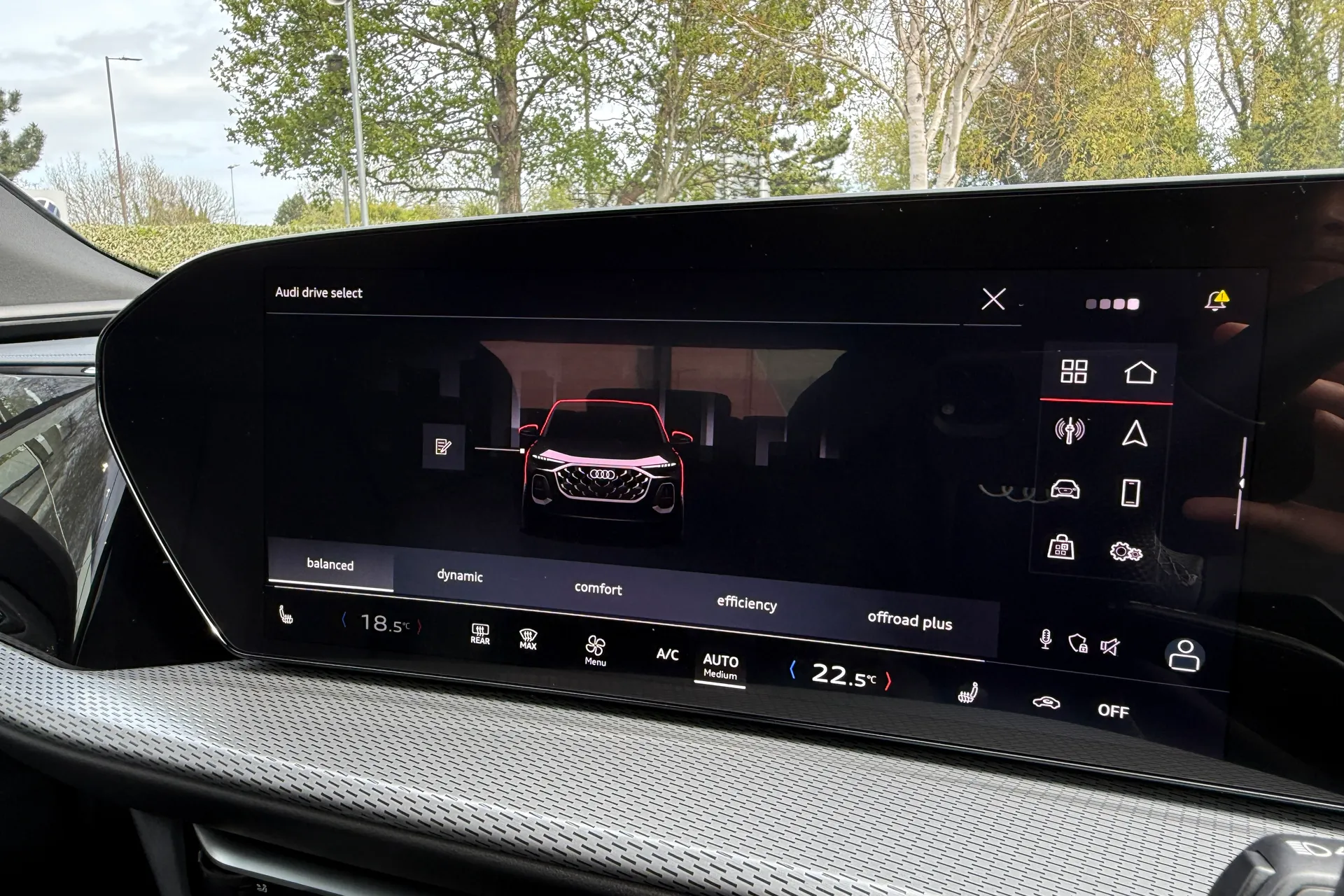 Audi Q5 thumbnail image number 16