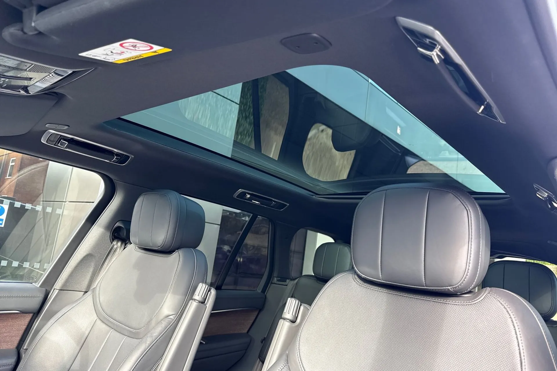 LAND ROVER RANGE ROVER thumbnail image number 50