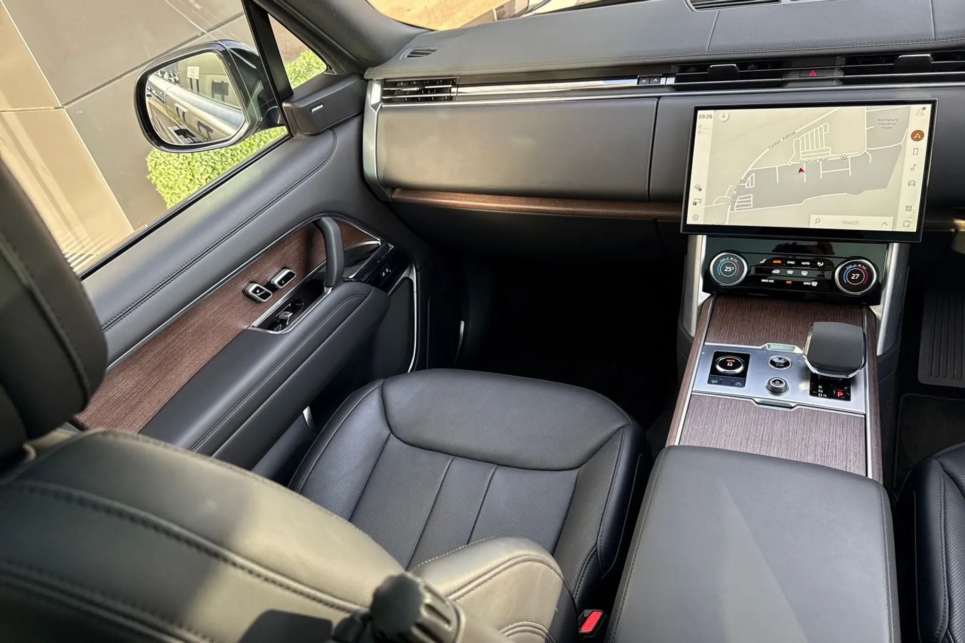 LAND ROVER RANGE ROVER thumbnail image number 44