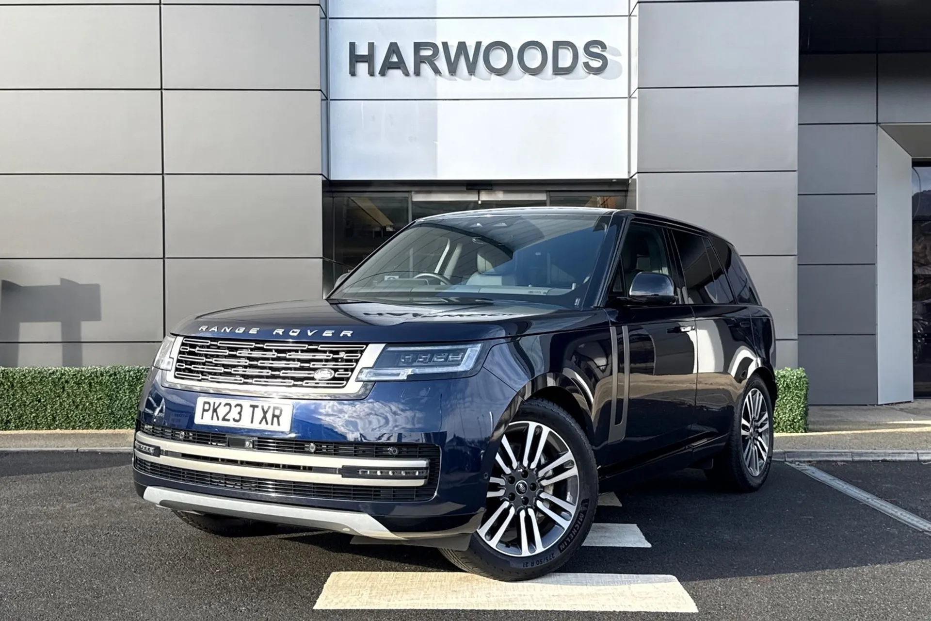 LAND ROVER RANGE ROVER thumbnail image number 14