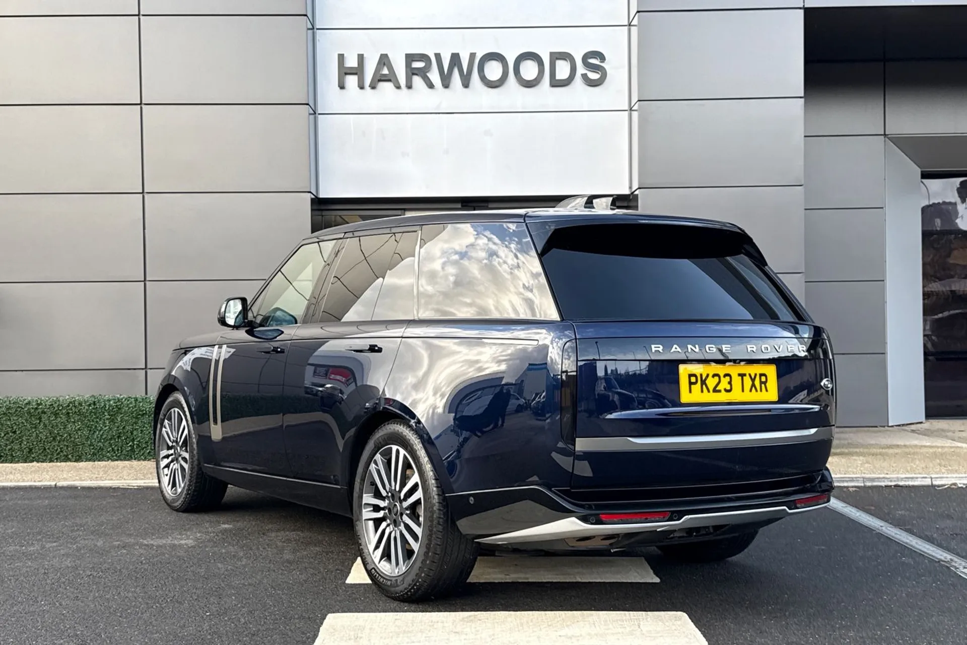 LAND ROVER RANGE ROVER thumbnail image number 11