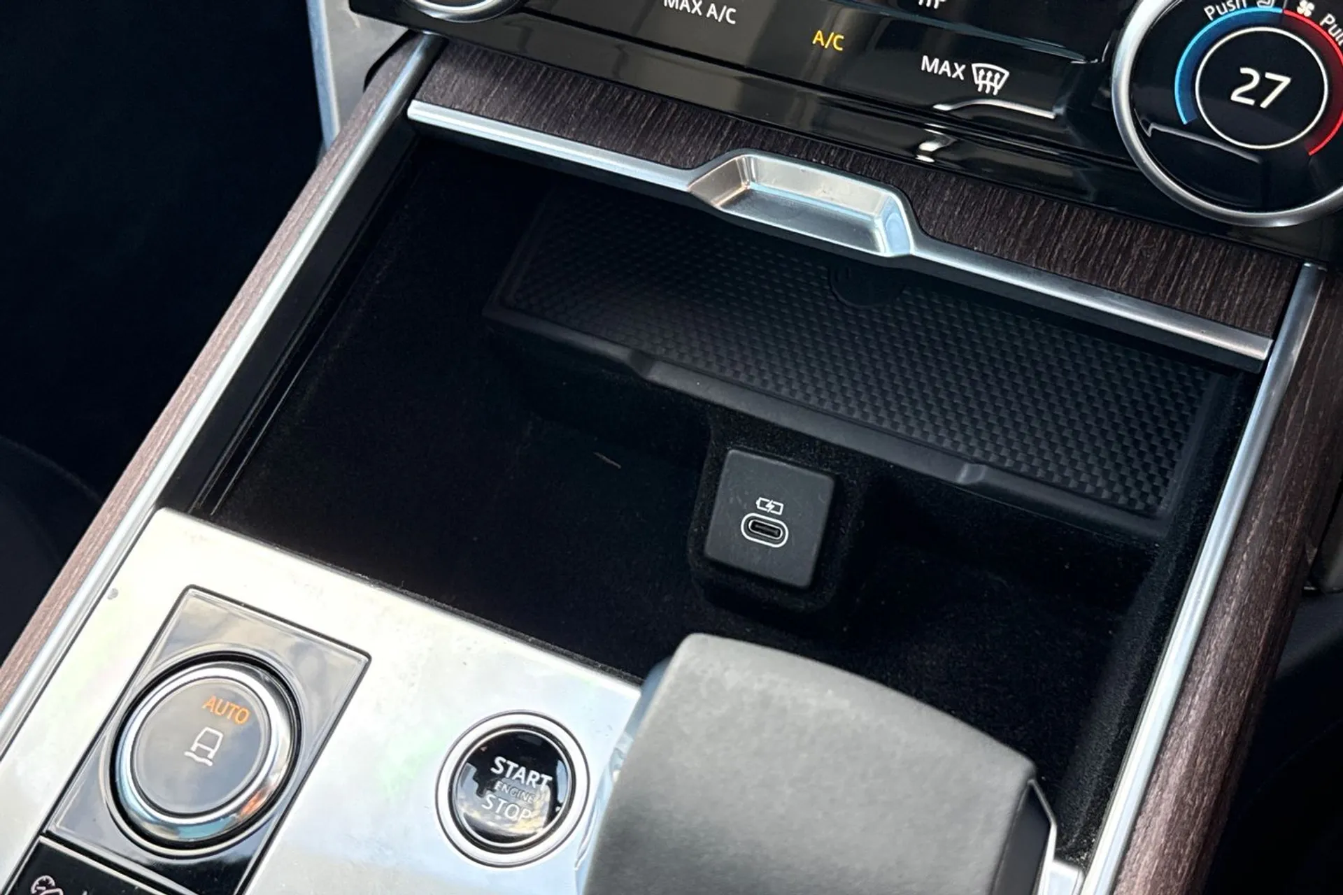 LAND ROVER RANGE ROVER thumbnail image number 55