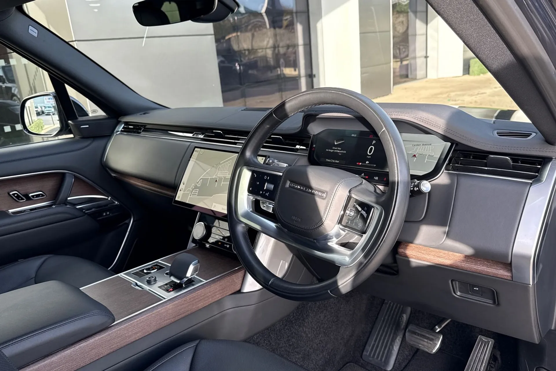 LAND ROVER RANGE ROVER thumbnail image number 17