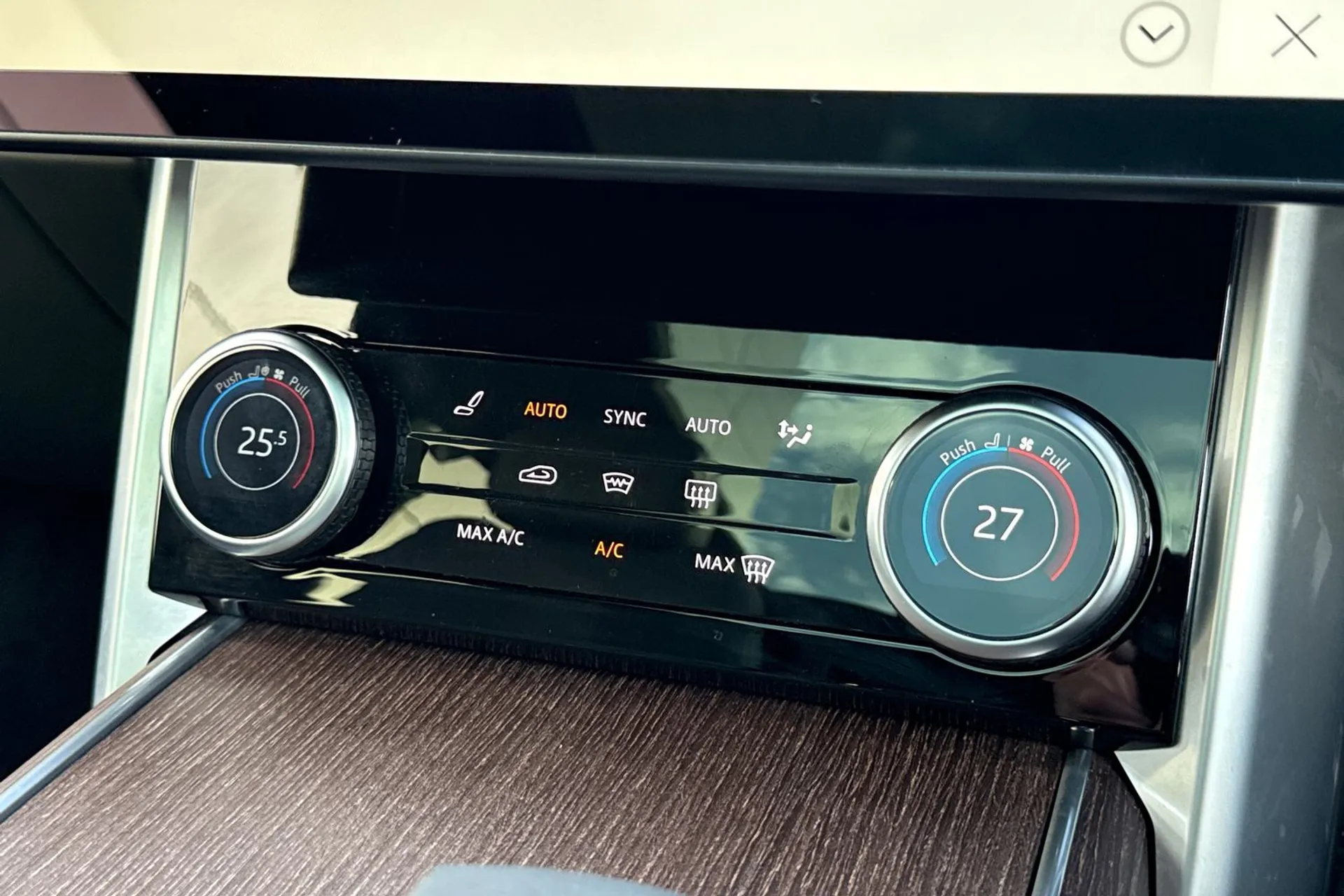 LAND ROVER RANGE ROVER thumbnail image number 58