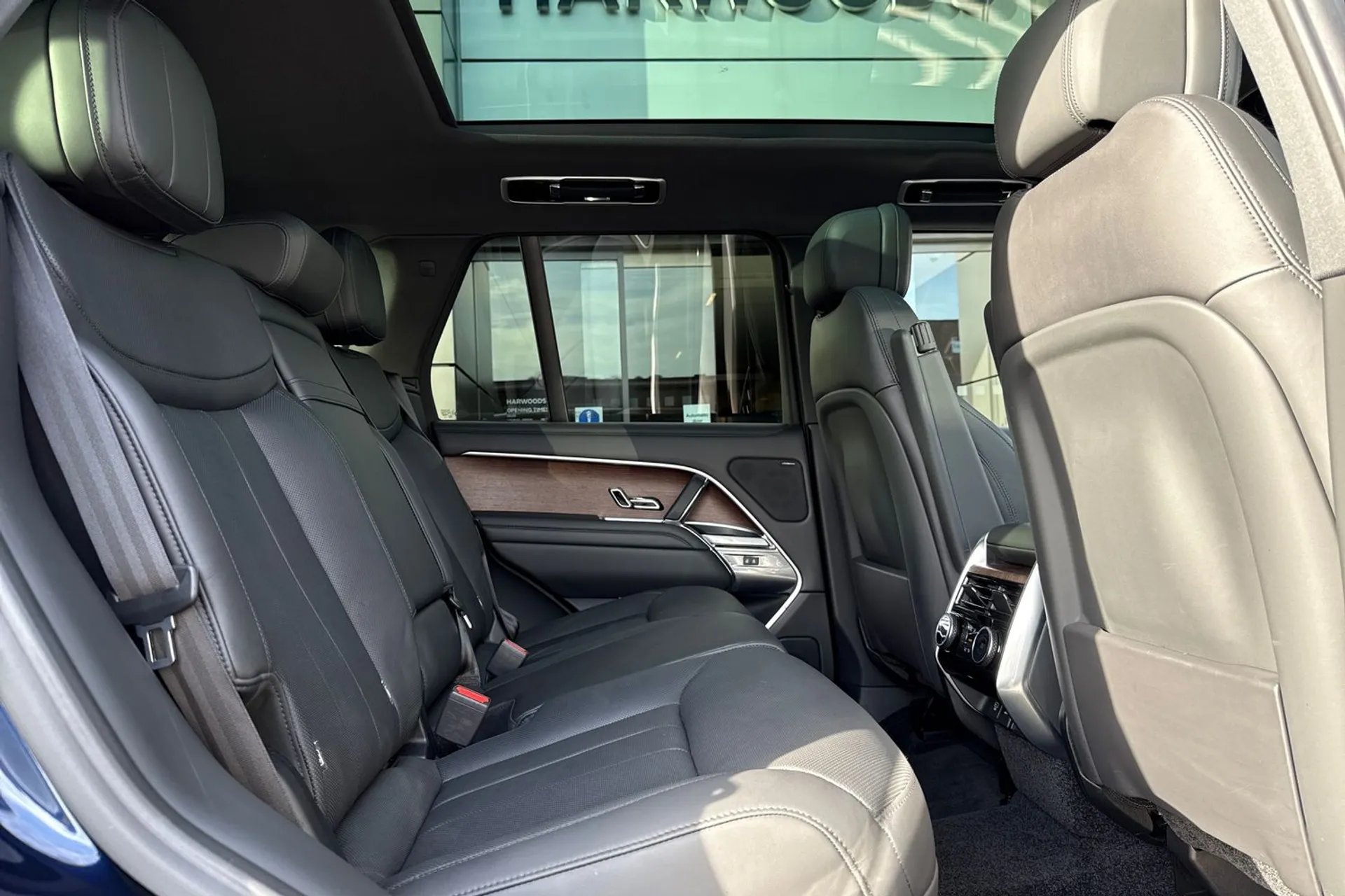 LAND ROVER RANGE ROVER thumbnail image number 39