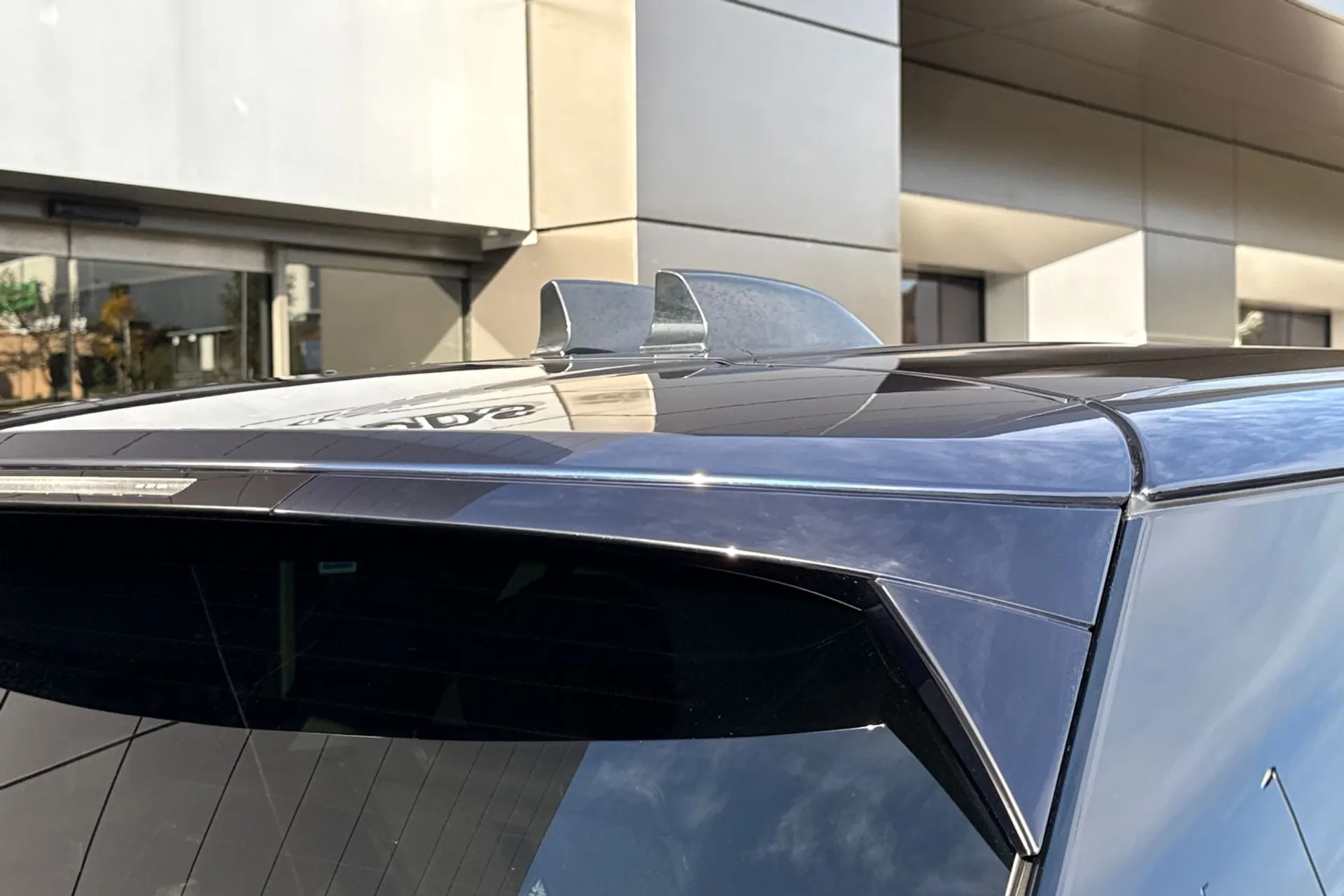 LAND ROVER RANGE ROVER thumbnail image number 37