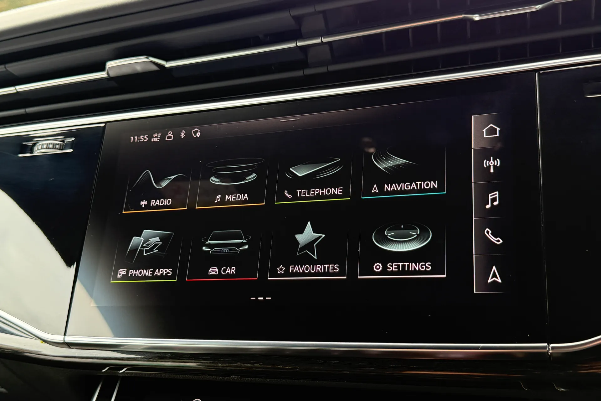 Audi Q8 thumbnail image number 18