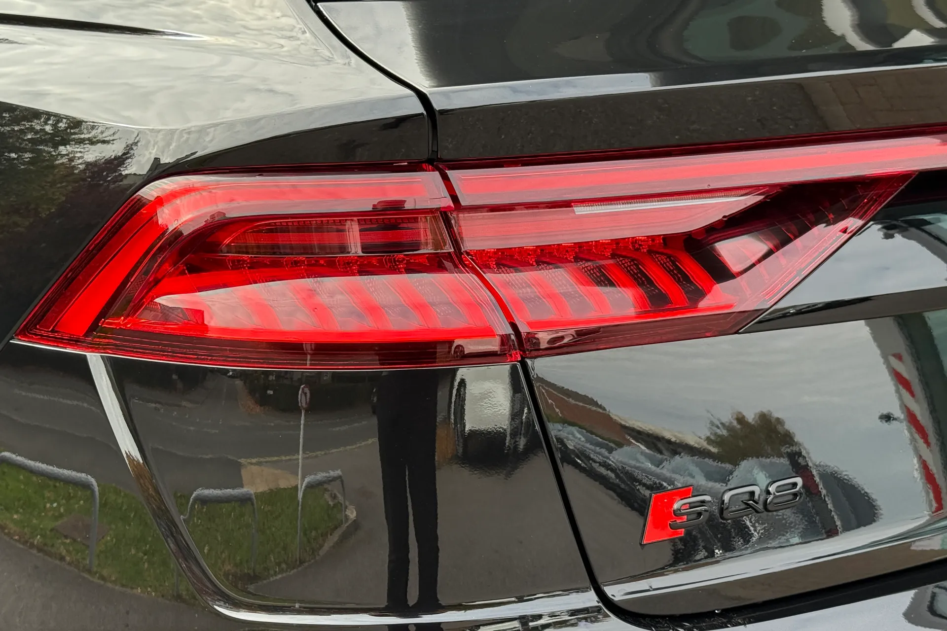 Audi Q8 thumbnail image number 47