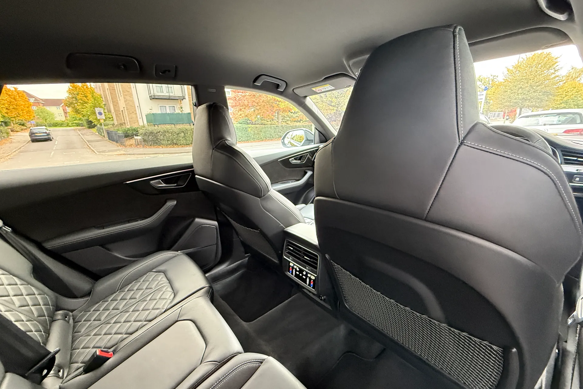 Audi Q8 thumbnail image number 37