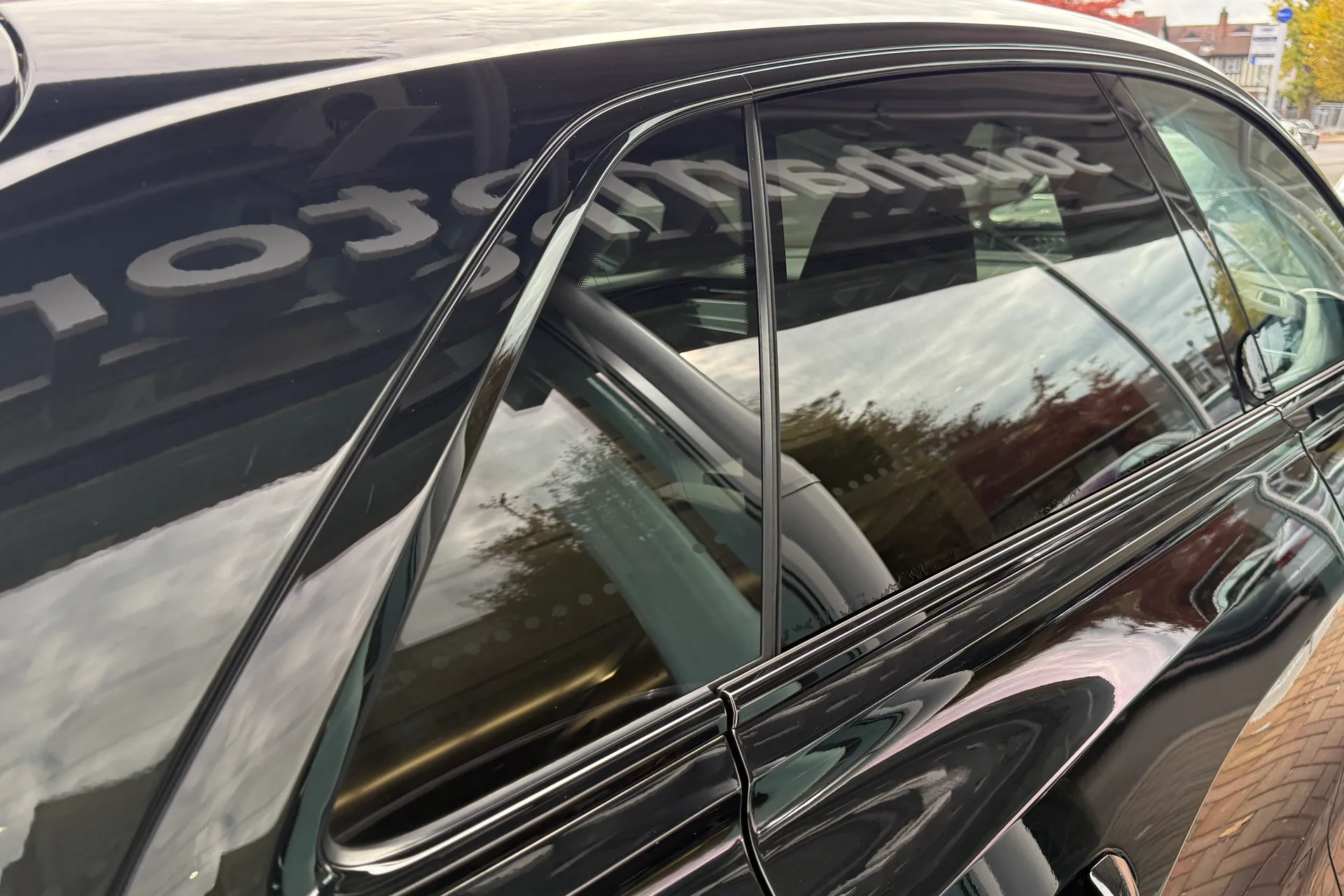 Audi Q8 thumbnail image number 43