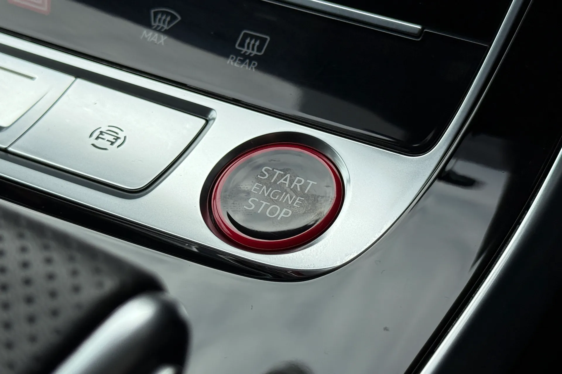 Audi Q8 thumbnail image number 24