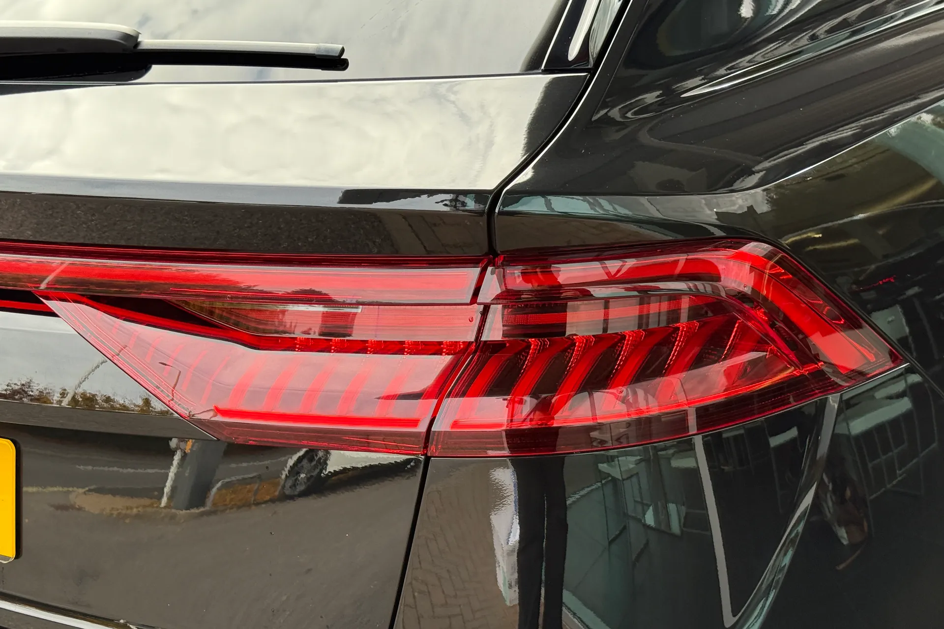 Audi Q8 thumbnail image number 46