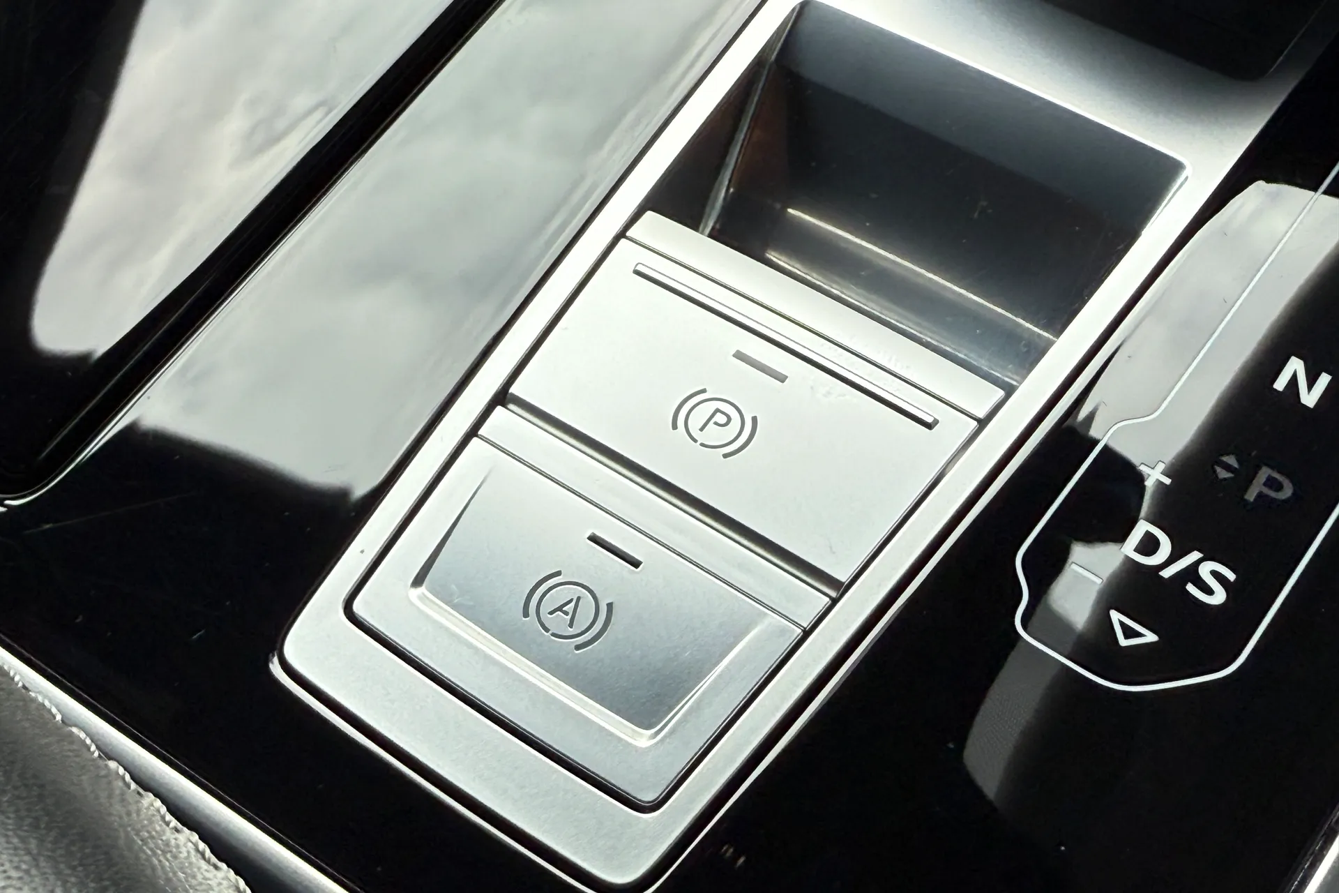 Audi Q8 thumbnail image number 26