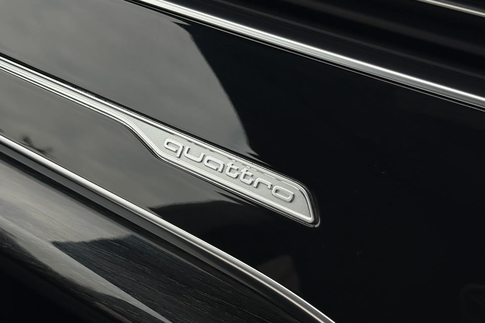 Audi Q8 thumbnail image number 30