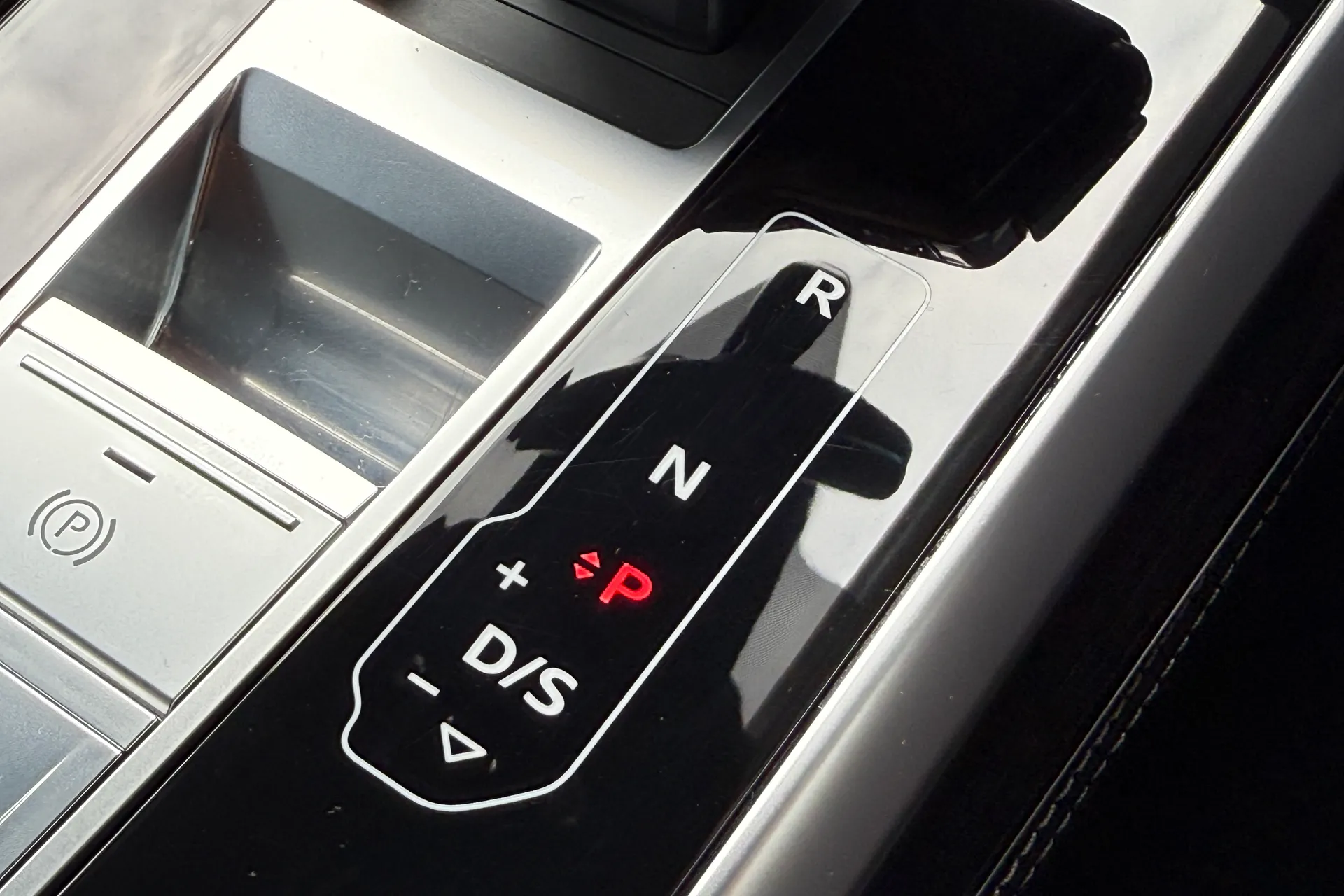 Audi Q8 thumbnail image number 27