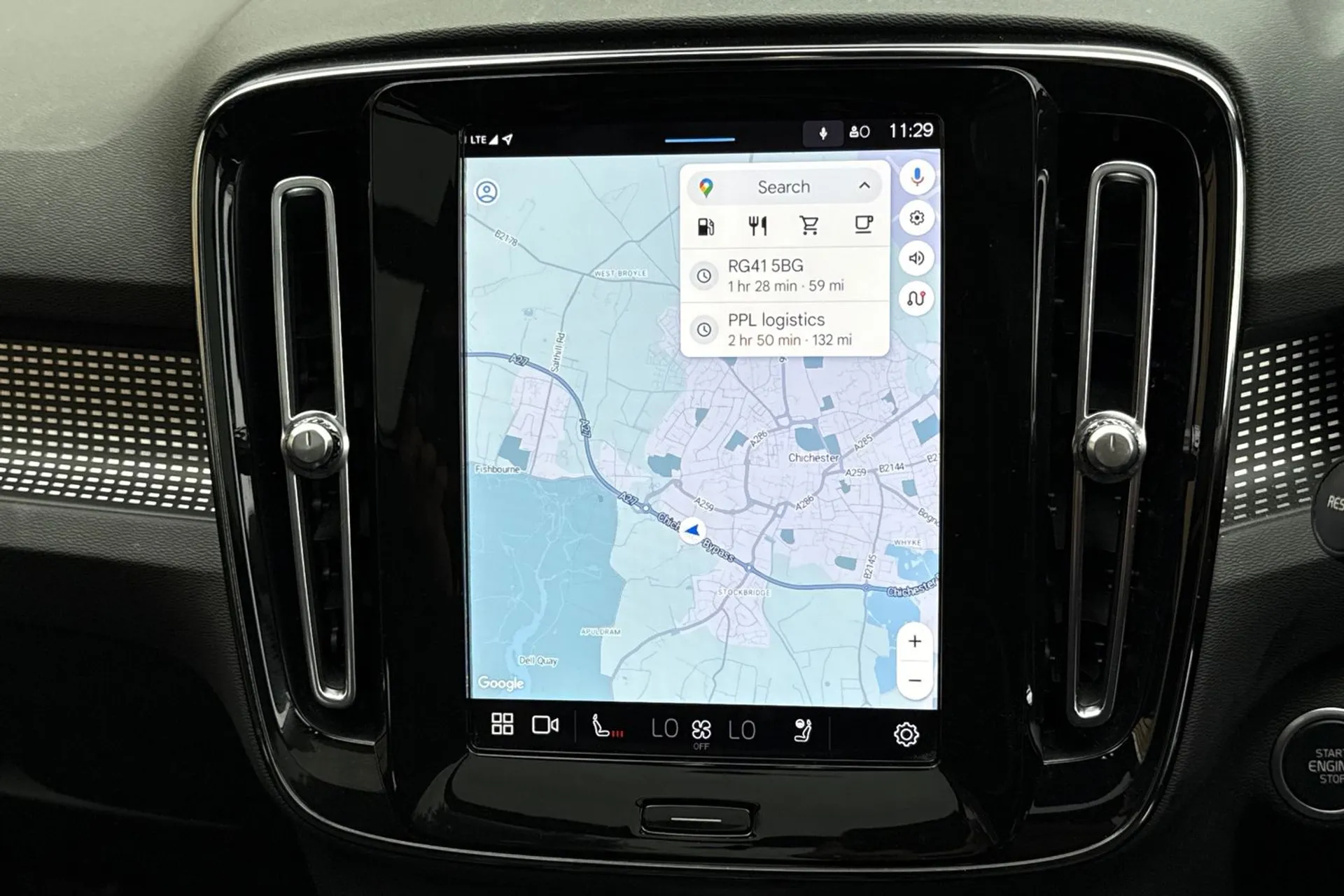 Volvo XC40 thumbnail image number 5