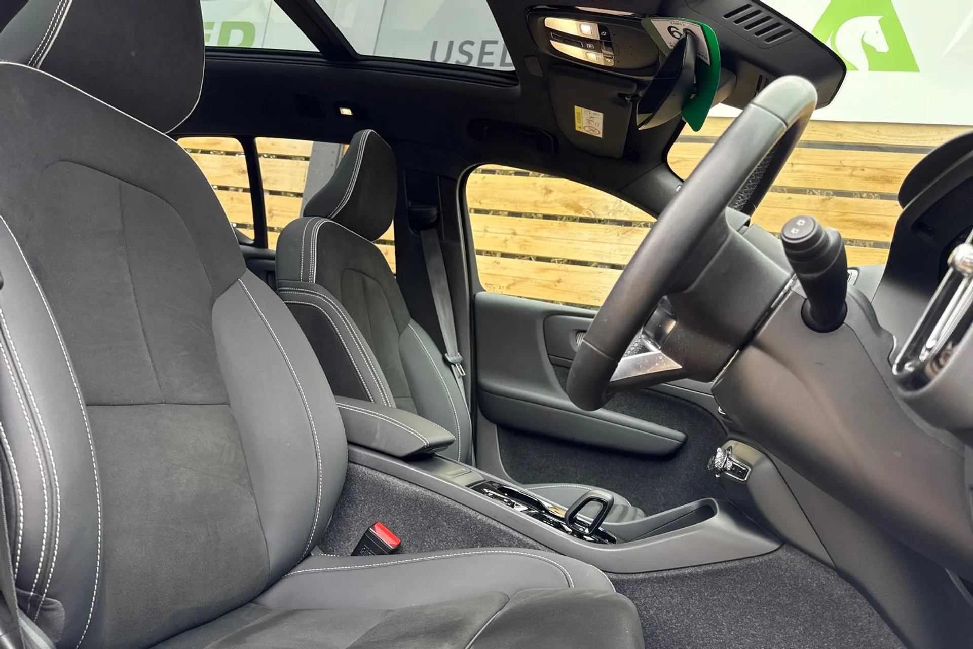 Volvo XC40 thumbnail image number 26