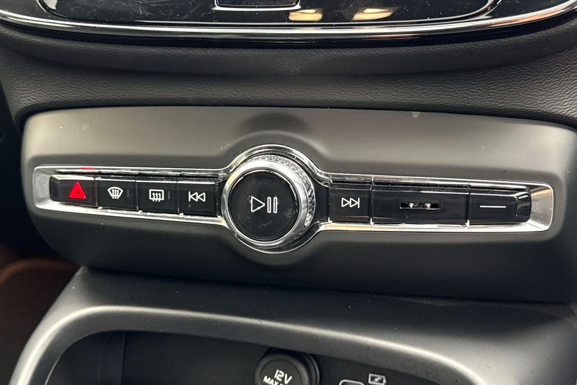 Volvo XC40 thumbnail image number 50