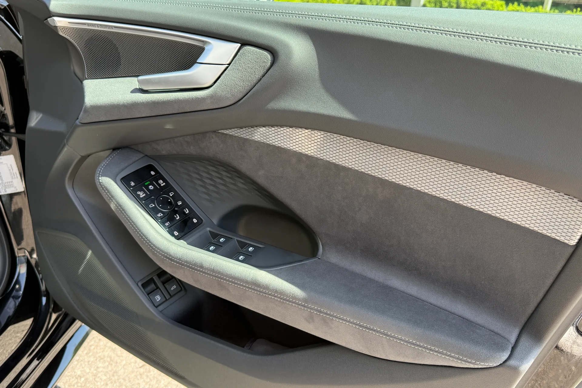 Audi A5 thumbnail image number 32