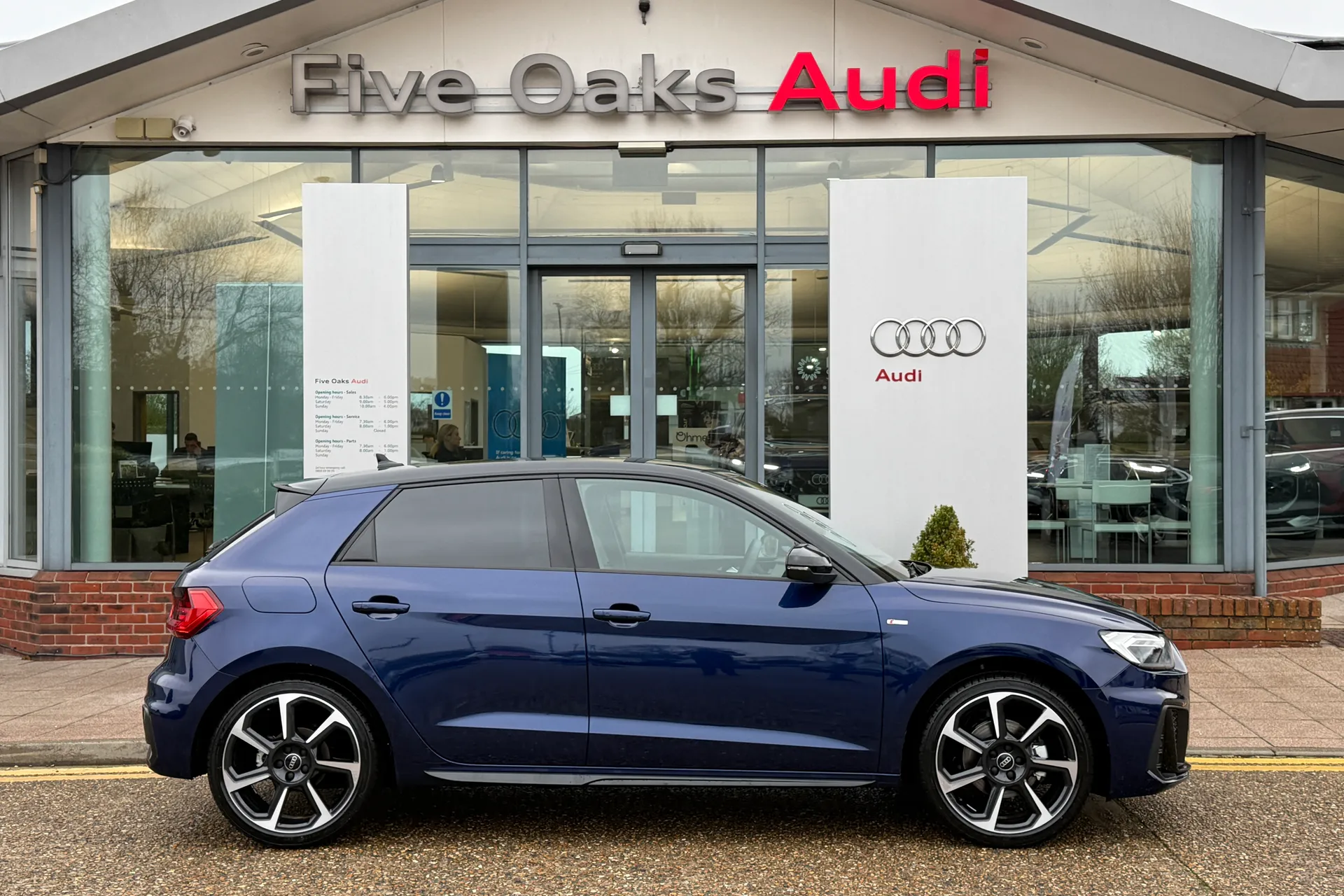 Audi A1 thumbnail image number 2