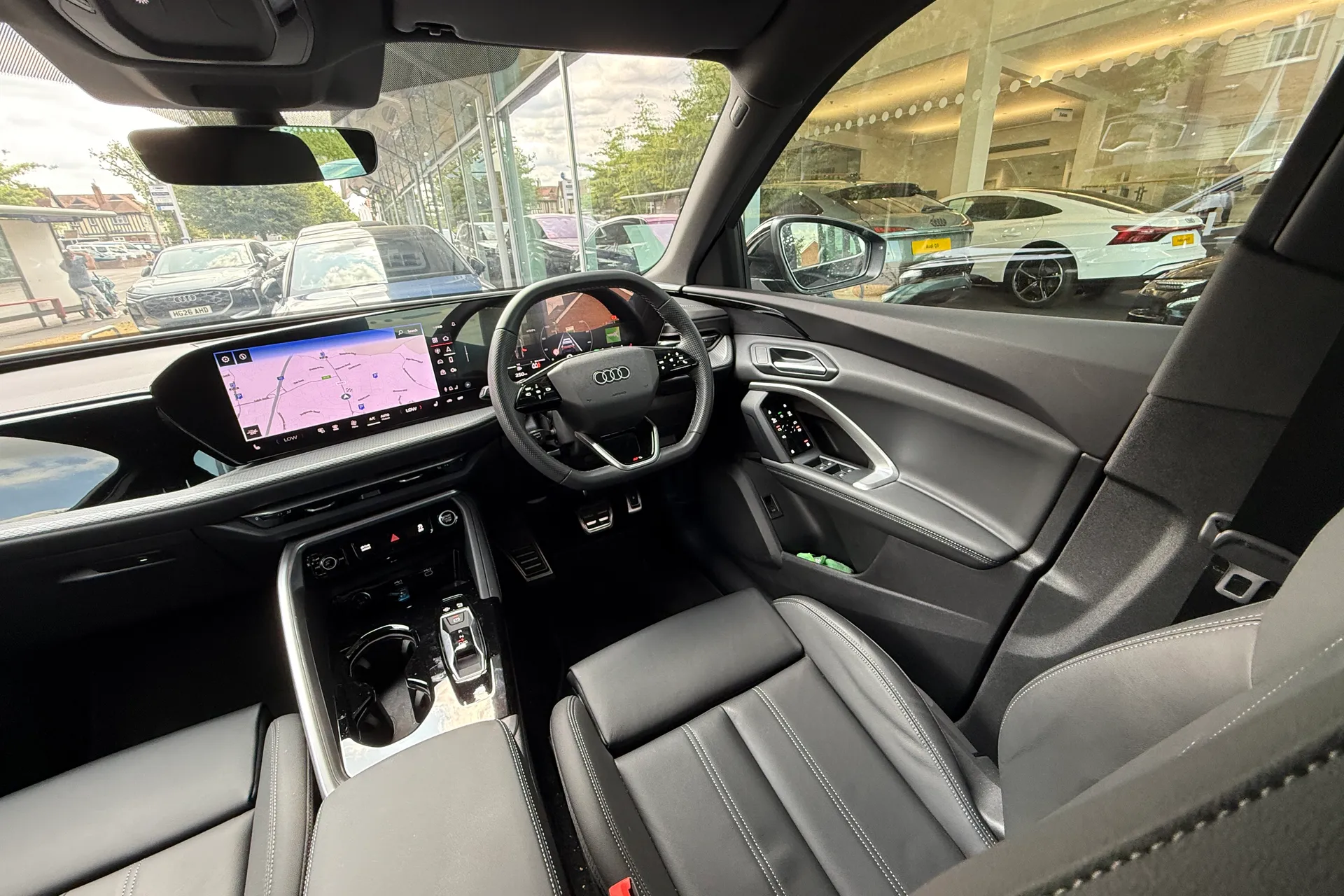 Audi Q5 thumbnail image number 36