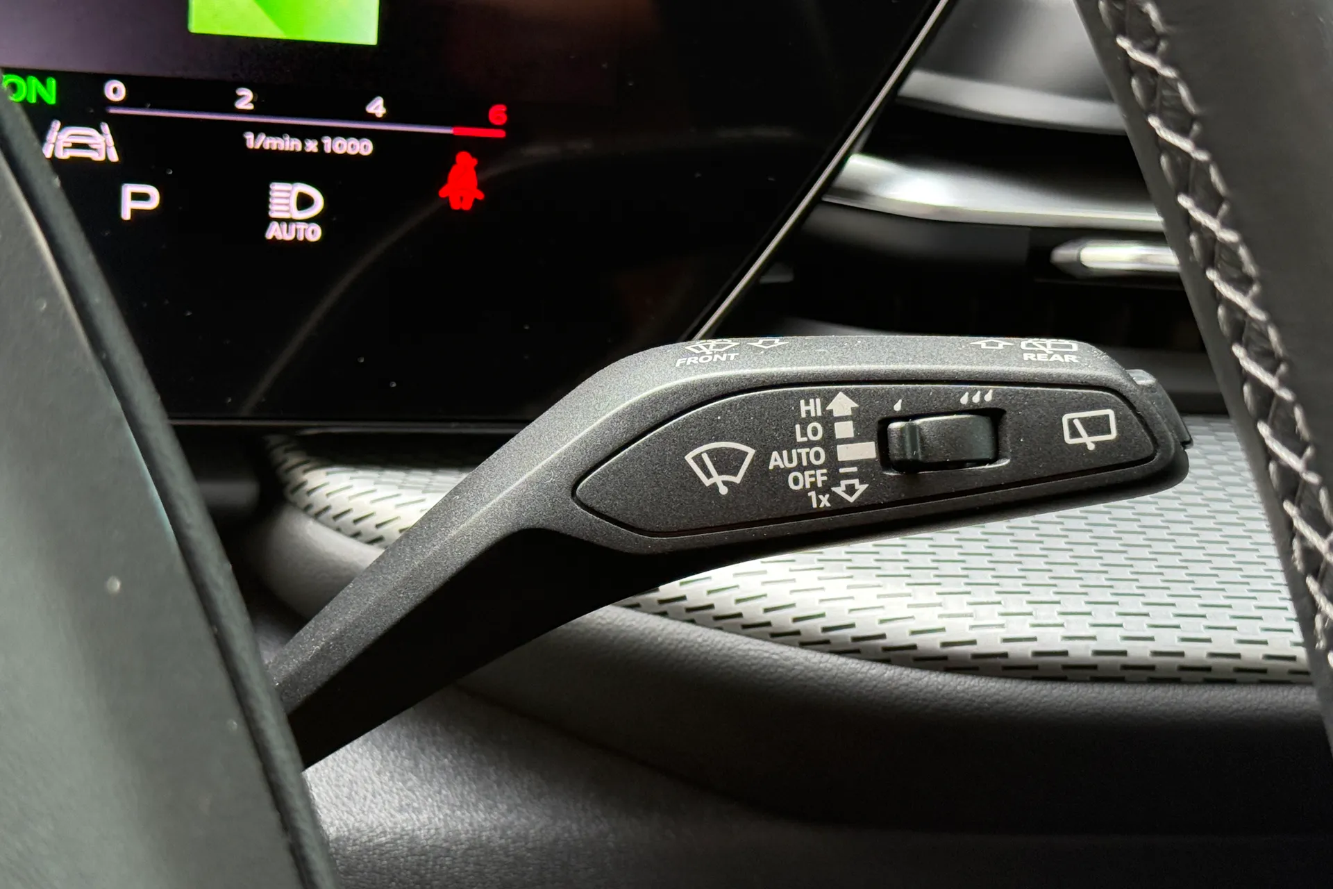 Audi Q5 thumbnail image number 11