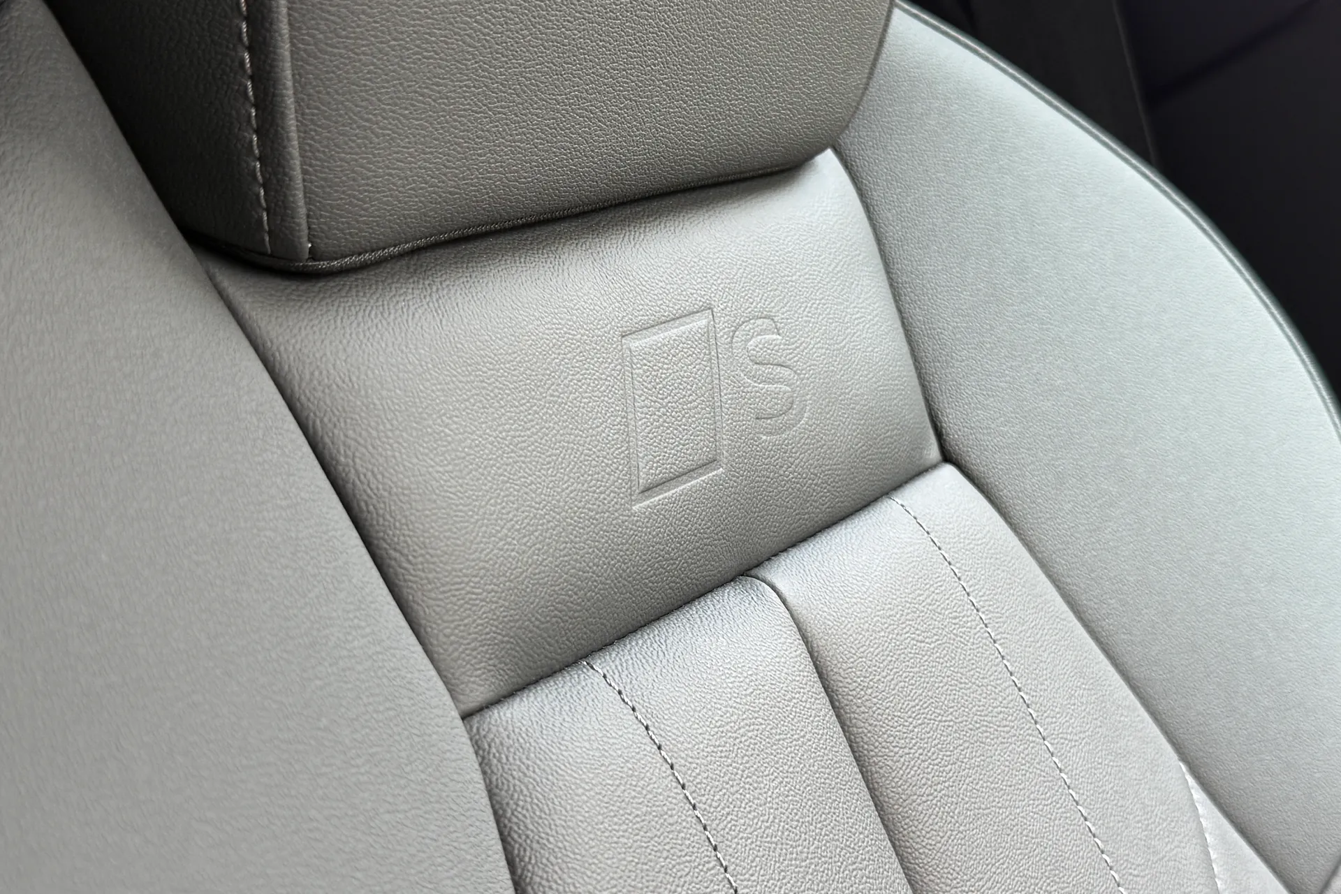 Audi Q5 thumbnail image number 23