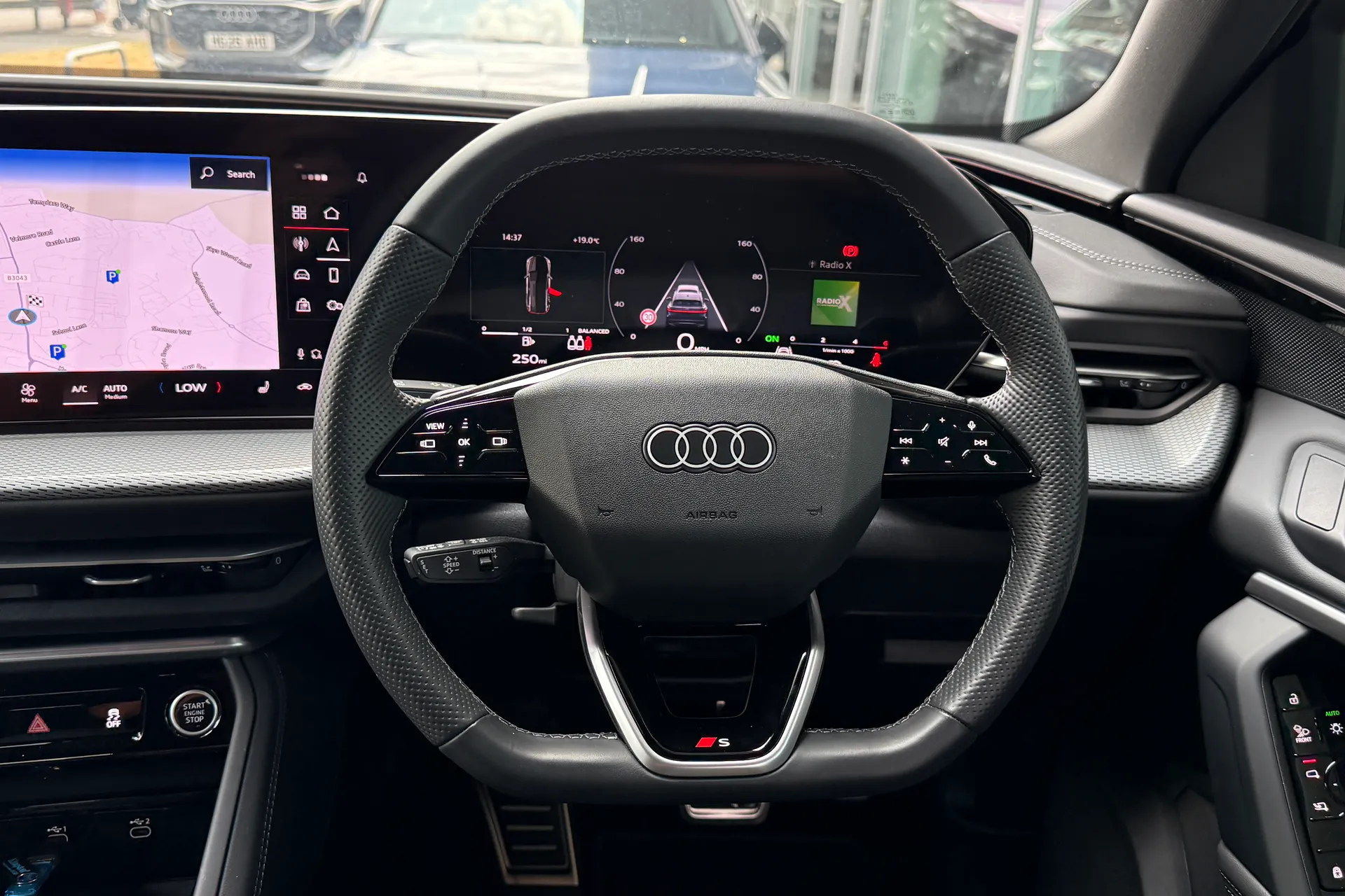 Audi Q5 thumbnail image number 35