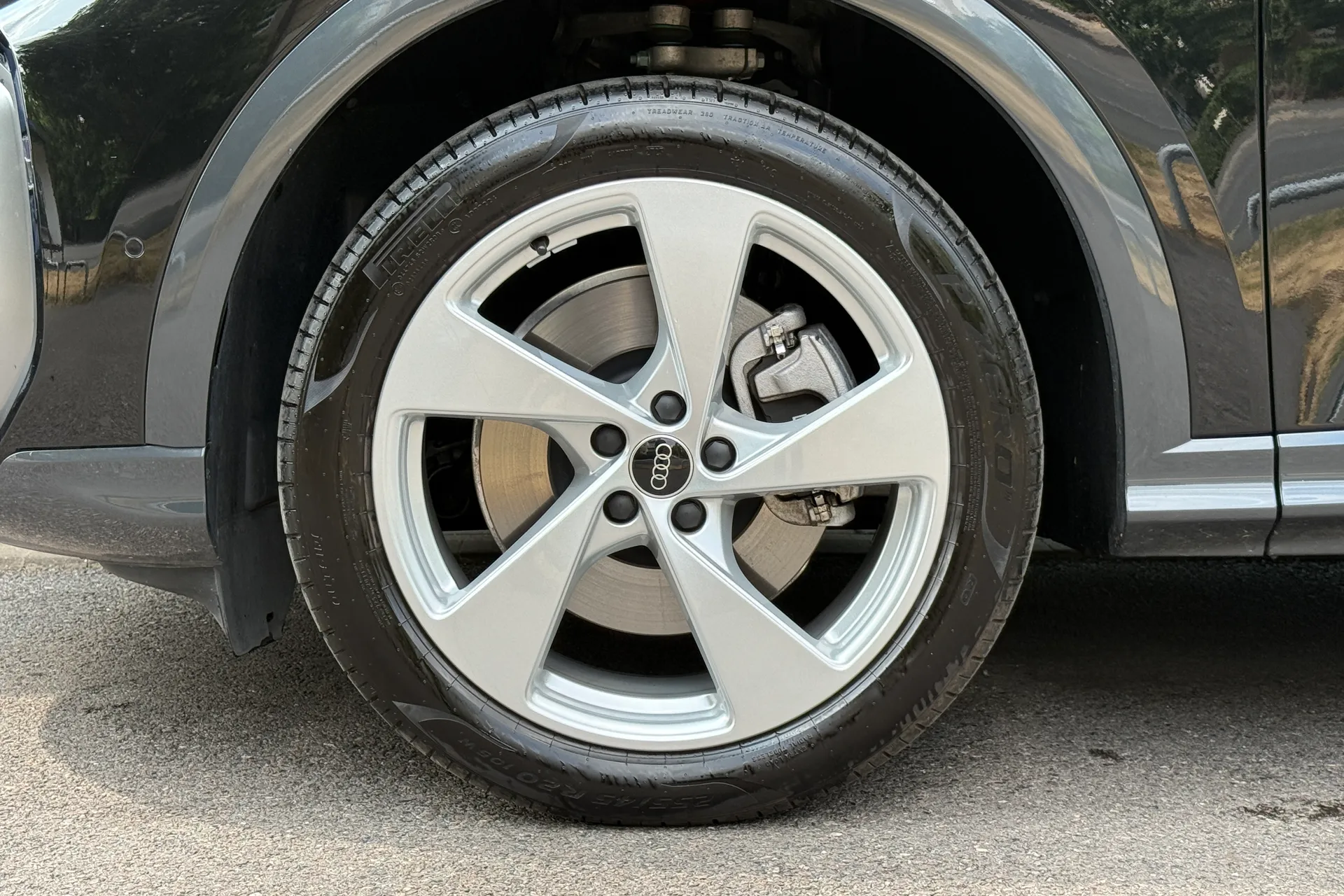 Audi Q5 thumbnail image number 5
