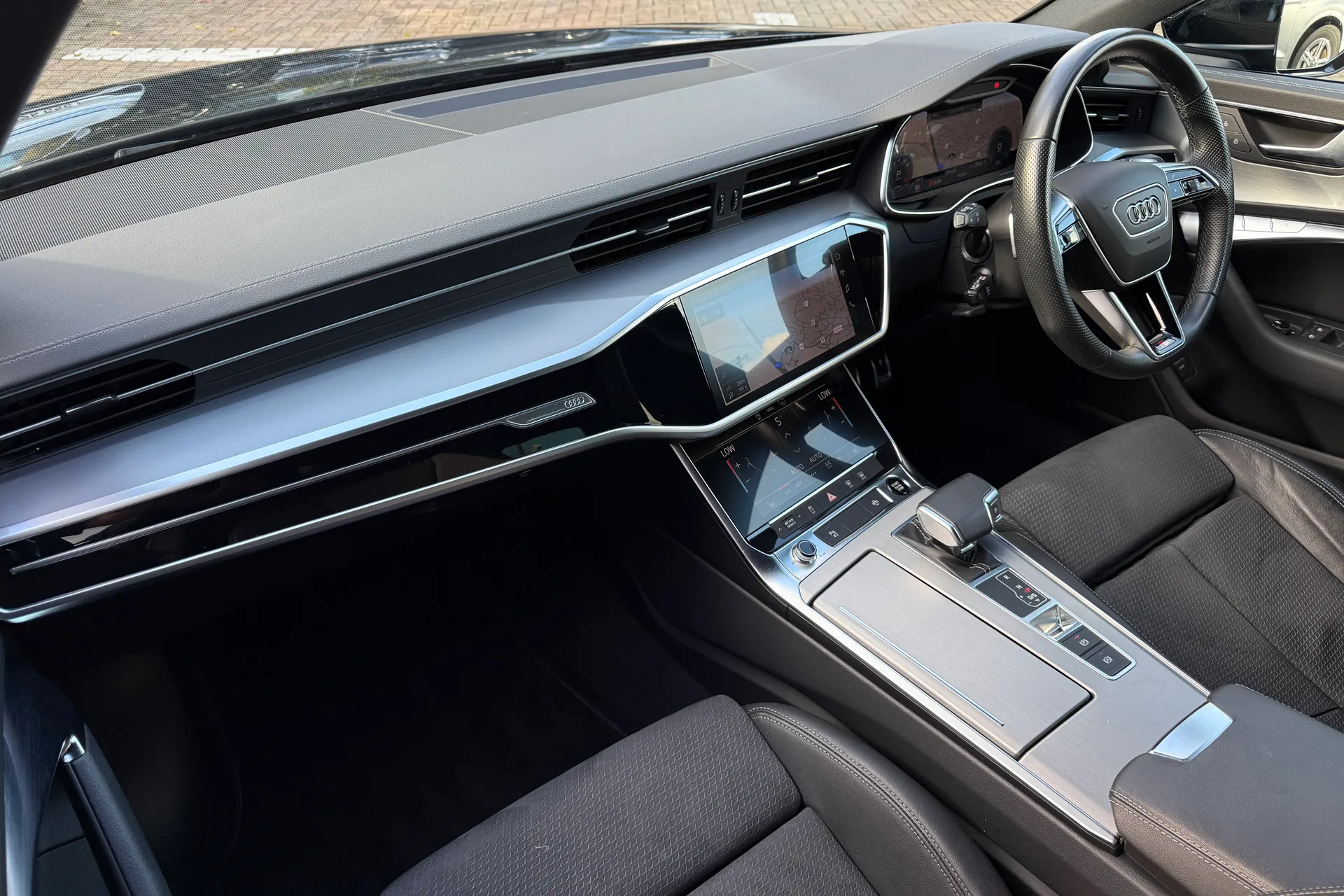 Audi A6 thumbnail image number 17