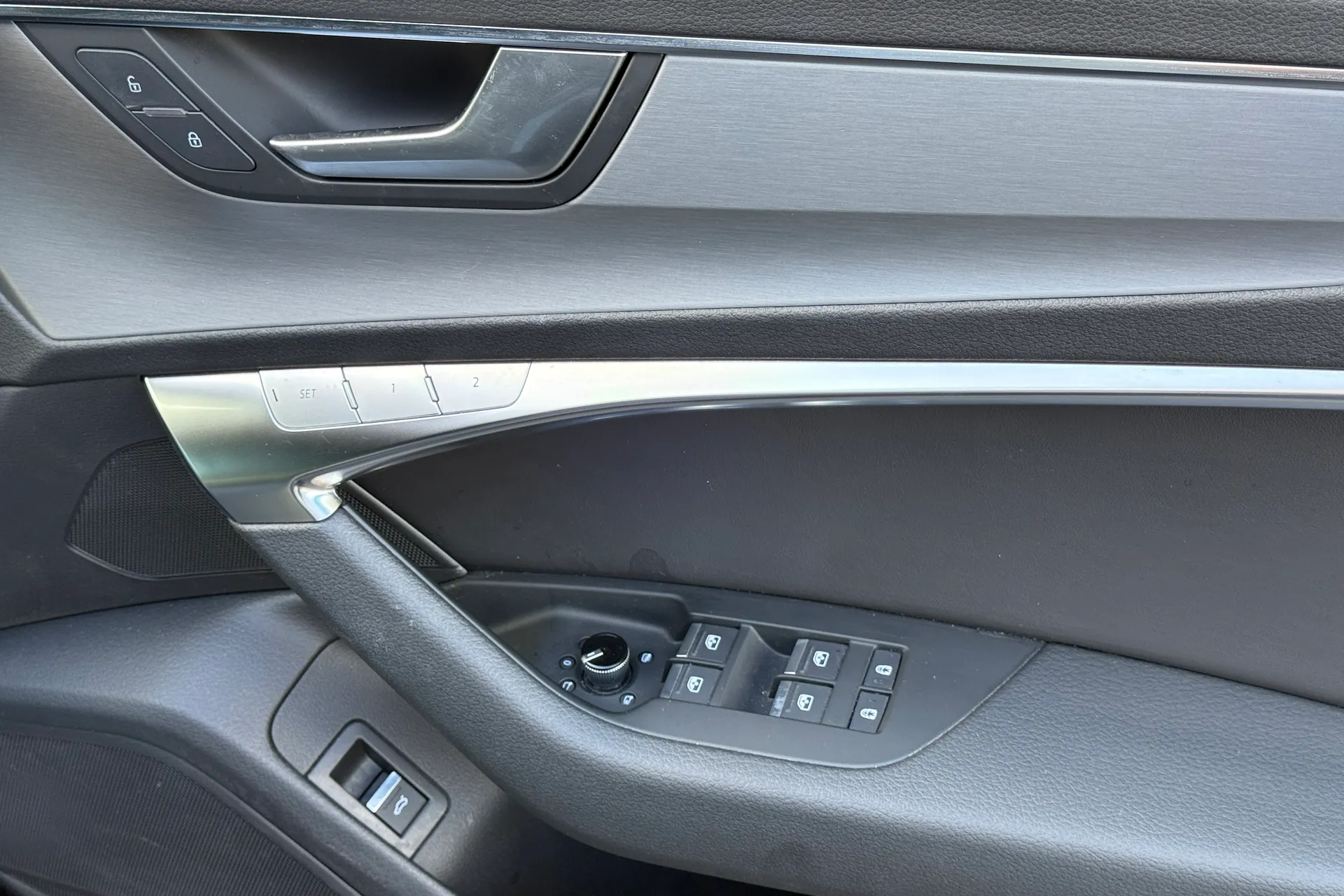 Audi A6 thumbnail image number 52