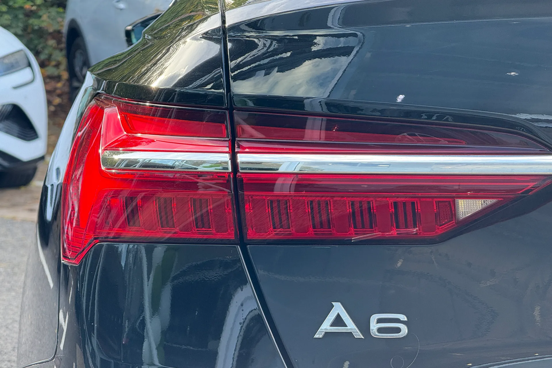 Audi A6 thumbnail image number 28