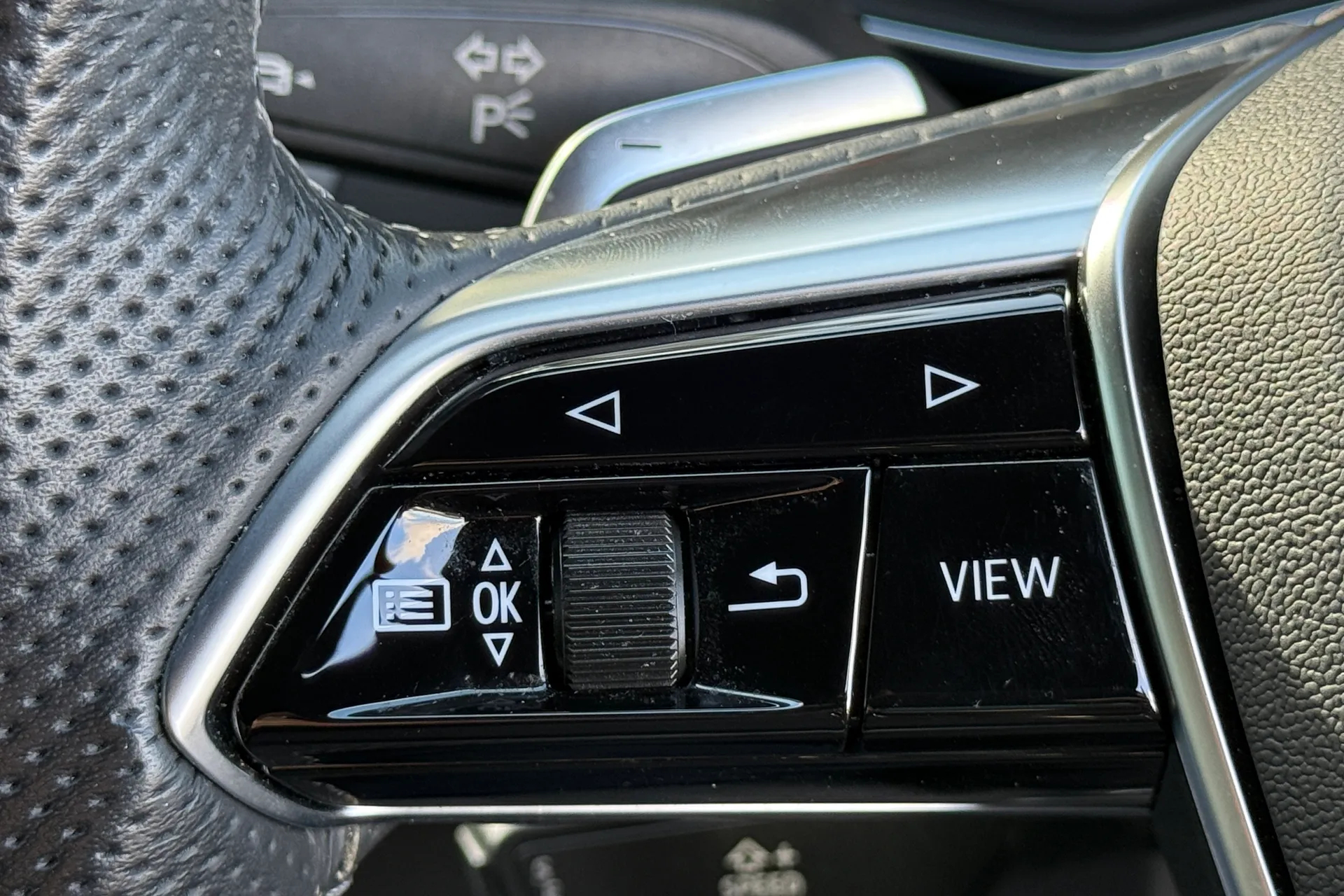 Audi A6 thumbnail image number 49