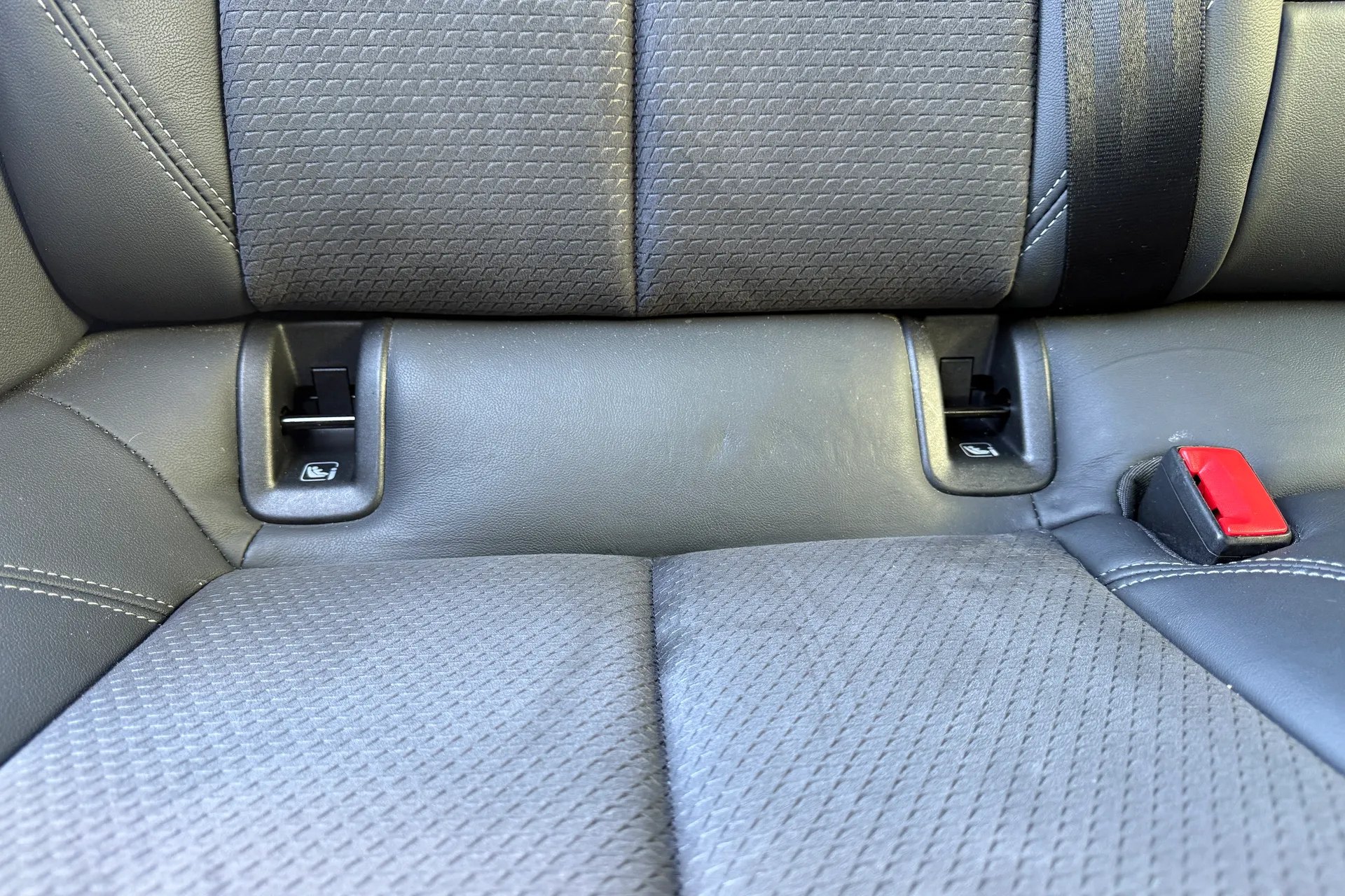 Audi A6 thumbnail image number 25