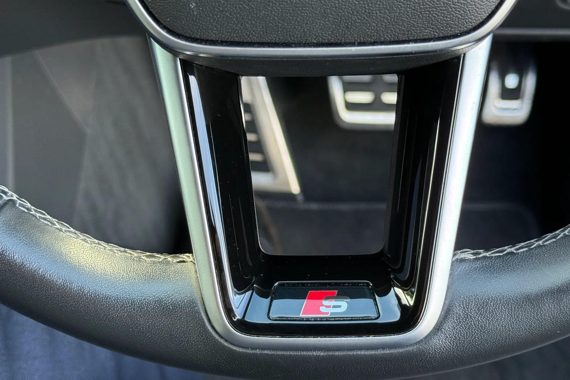 Audi A6 thumbnail image number 61