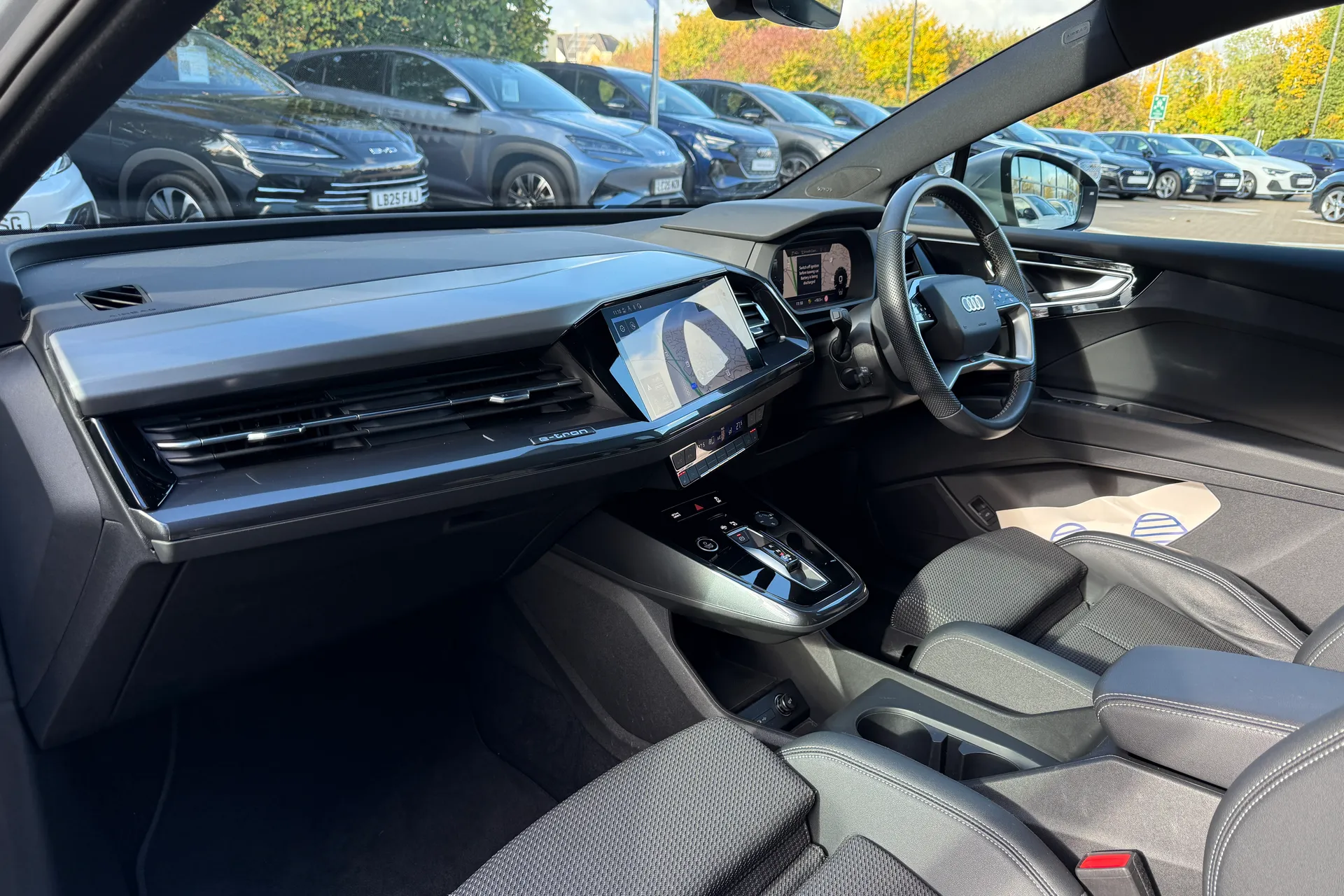 Audi Q4 thumbnail image number 56