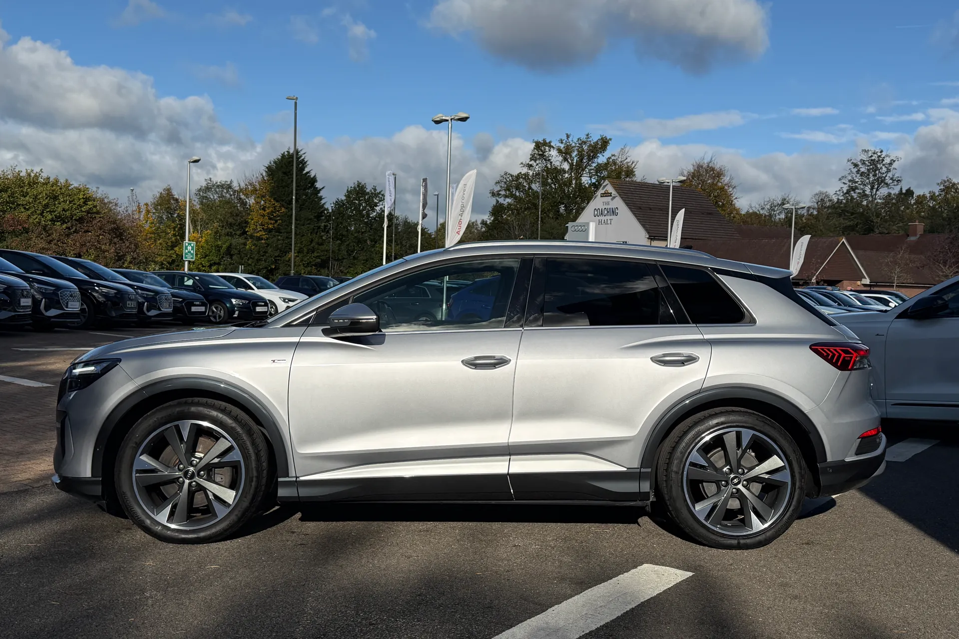 Audi Q4 thumbnail image number 52